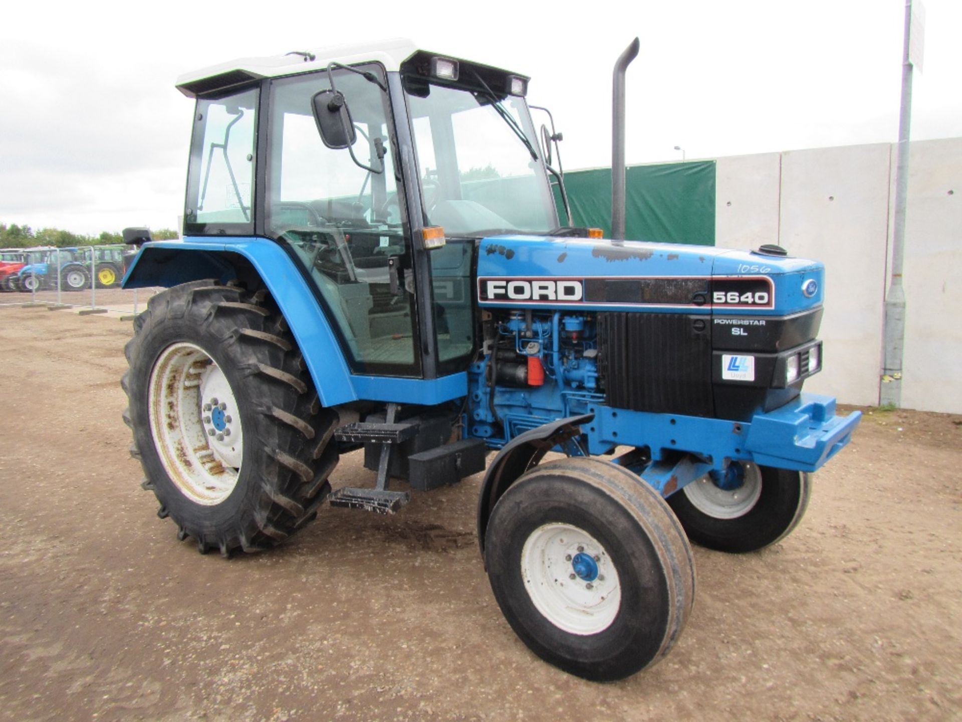 New Holland 5640 2wd Tractor. 4081 hrs. Reg. No. L409 KRM Ser No BD49206 - Image 3 of 17