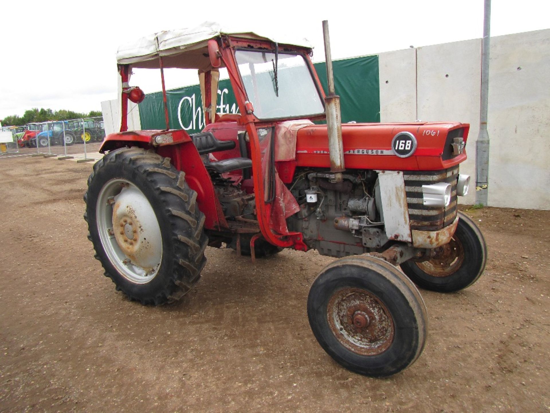 Massey Ferguson 168 Tractor with Long PTO, 8 Speed Gearbox, Power Steering & 4 Bolt Lift Pump Ser No - Image 3 of 14