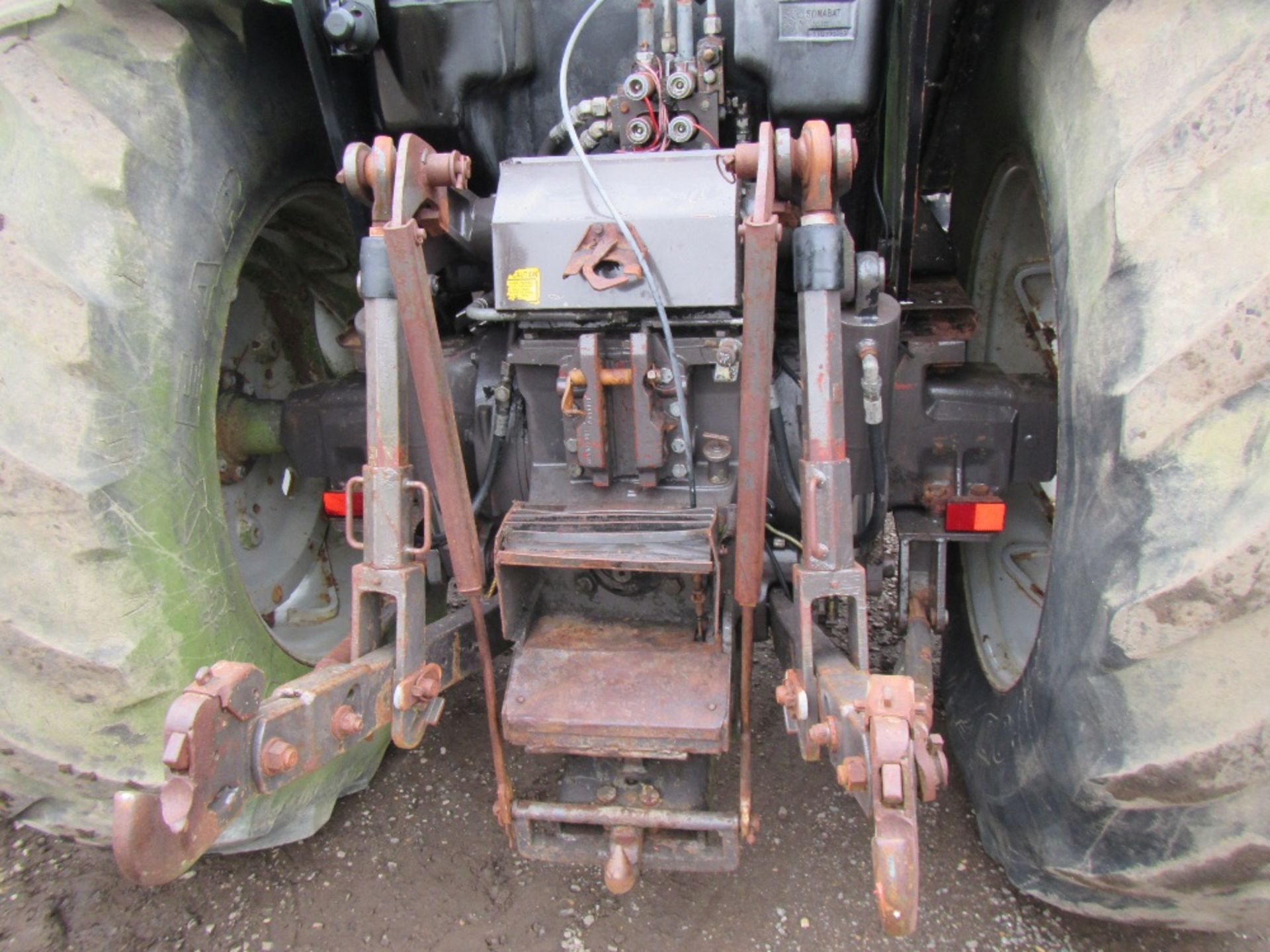 Massey Ferguson 3650 Tractor. V5 will be supplied. Reg No H419 GDU Ser No P61040 - Image 7 of 12