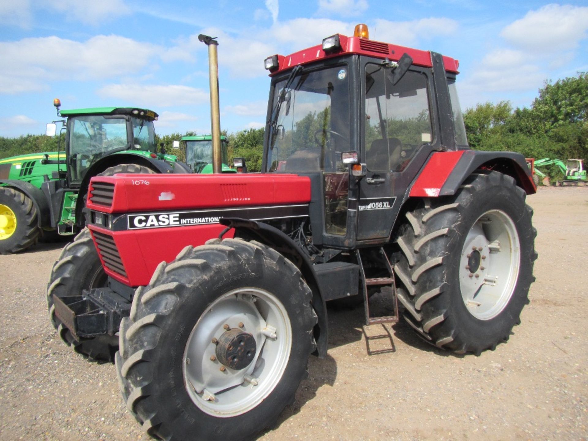 Case 1056XL 4wd 40k Tractor with Air Con Reg No F898 TEL Ser No D031011