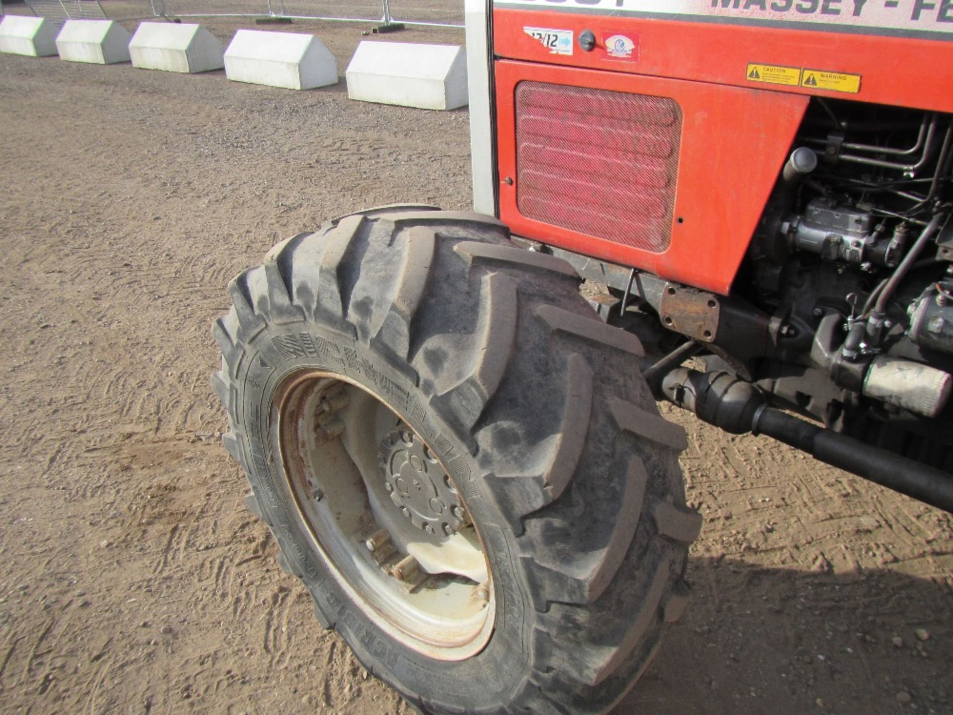 1992 Massey Ferguson 390T 4x4 12 Speed Tractor with Hi Line Cab. V5 will be supplied. Reg. No. - Image 9 of 14