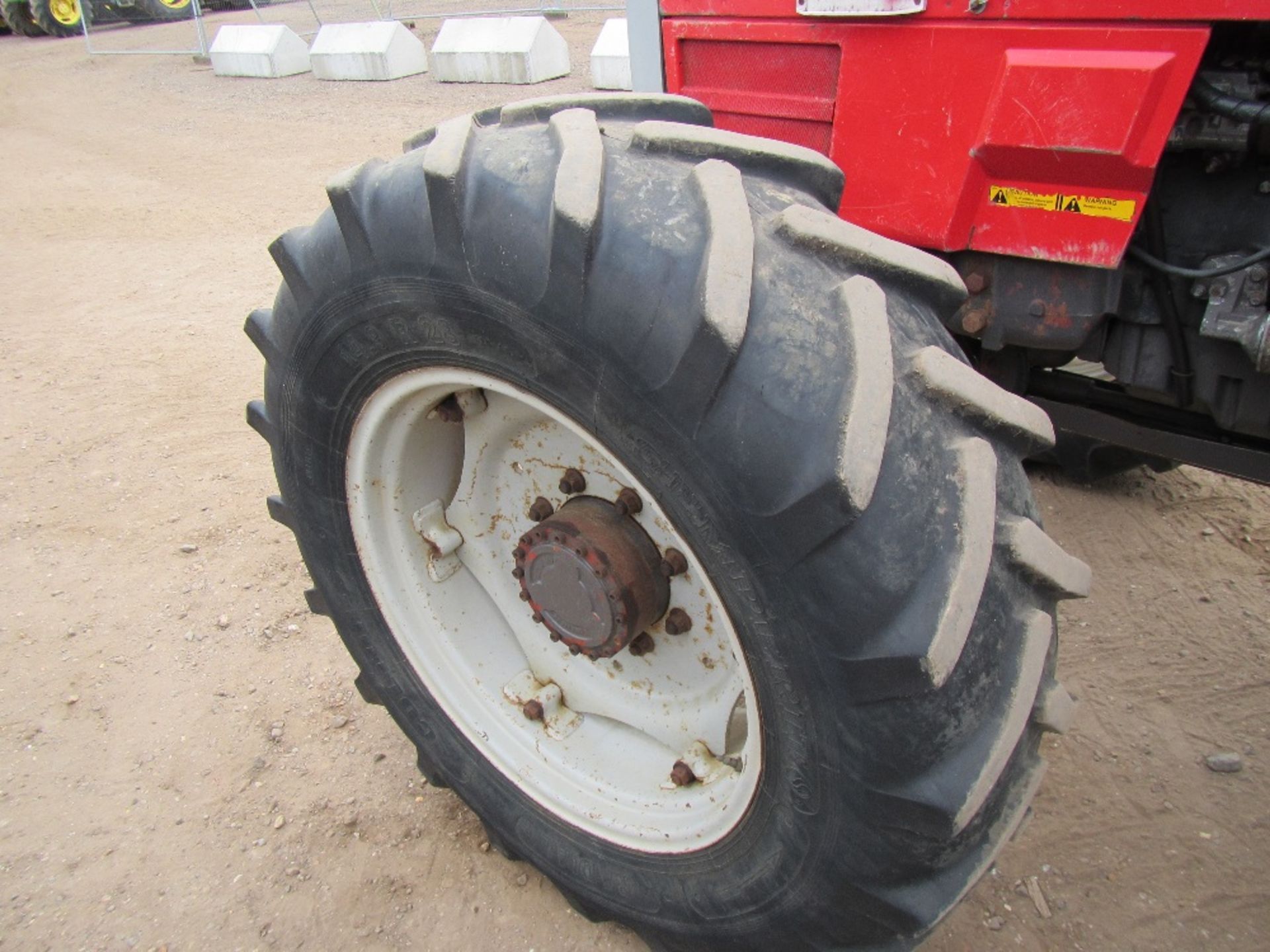 1996 Massey Ferguson 6150 4wd Tractor. V5 will be supplied. UNRESERVED LOT Reg No P987 DJH - Image 12 of 18