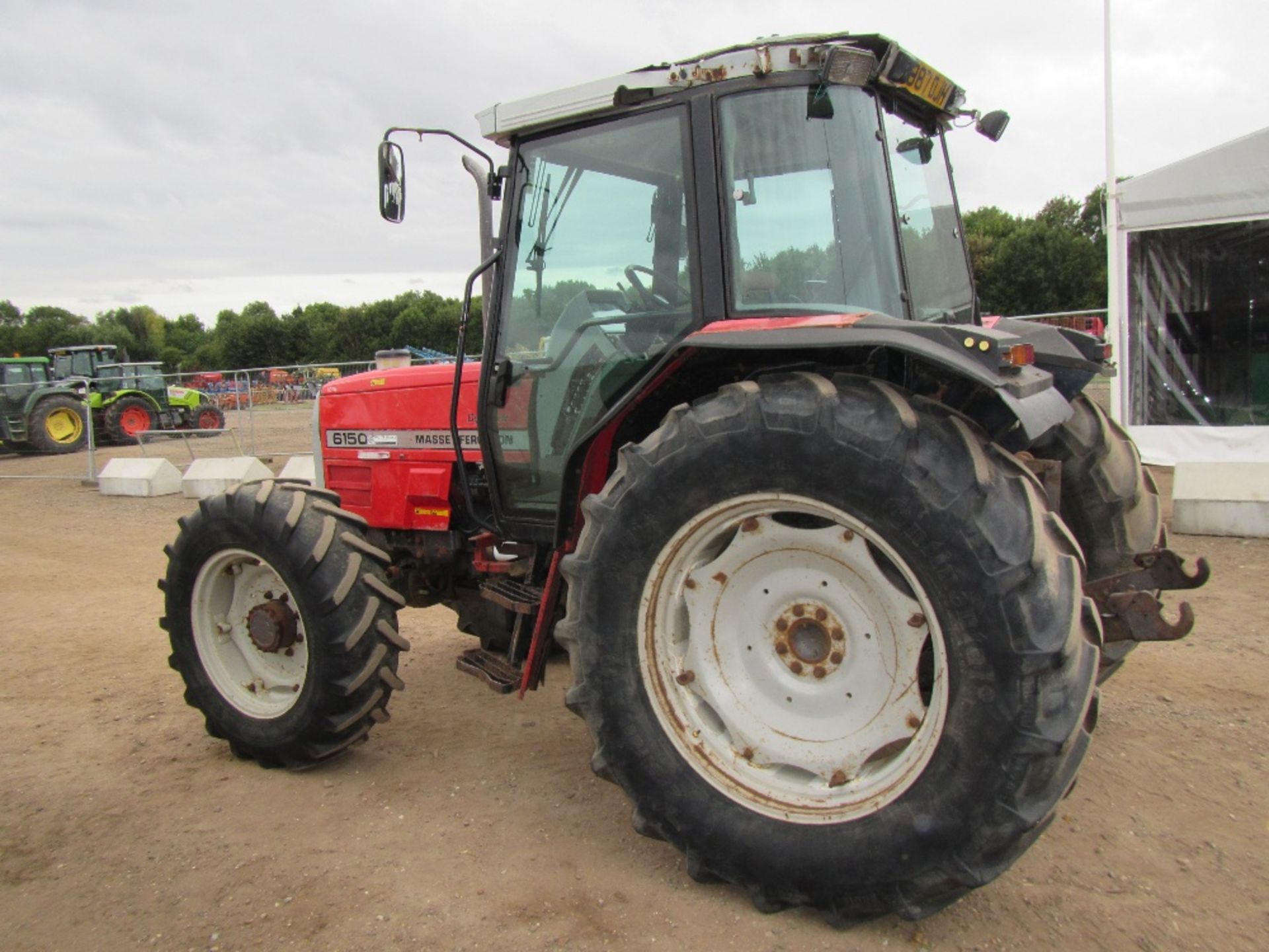 1996 Massey Ferguson 6150 4wd Tractor. V5 will be supplied. UNRESERVED LOT Reg No P987 DJH - Image 10 of 18