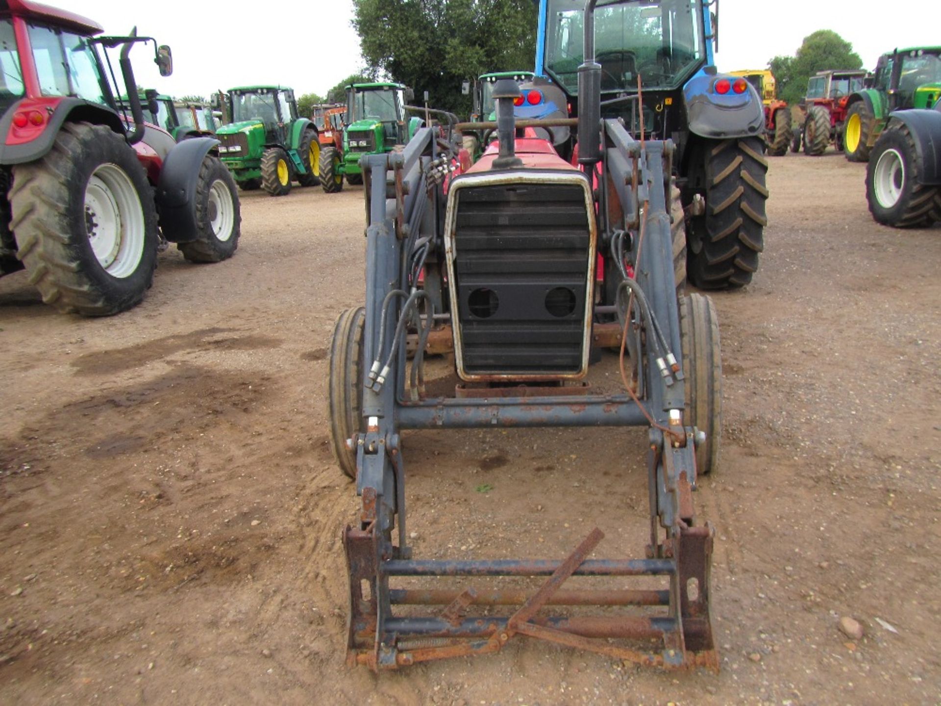 Tafe 5900 Tractor with Power Loader & PAS. No V5 Ser No 390823 - Image 2 of 9