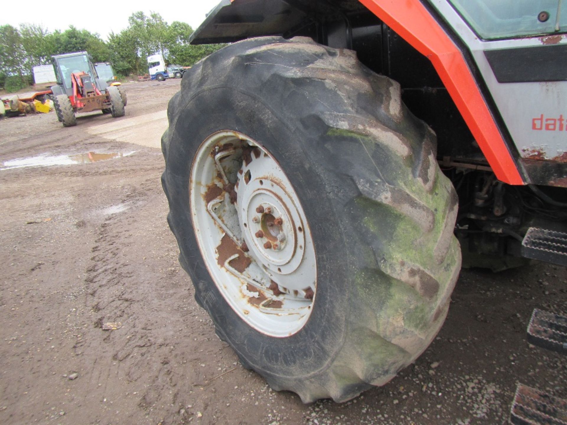 Massey Ferguson 3650 Tractor. V5 will be supplied. Reg No H419 GDU Ser No P61040 - Image 5 of 12