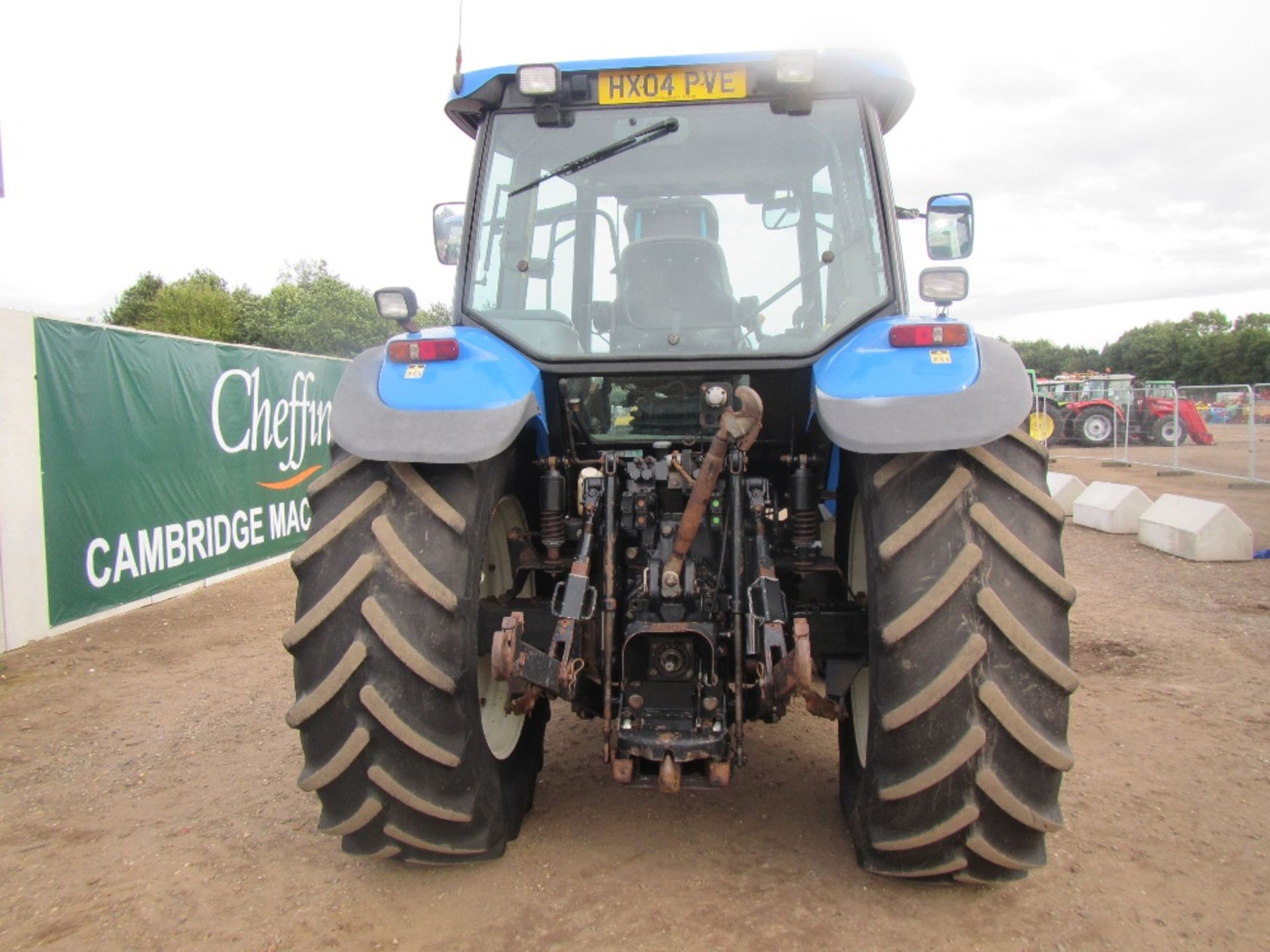 New Holland TM155 Tractor with Cab Suspension, Air Con & Air Seat. Reg. No. HX04 PVE. - Image 6 of 16