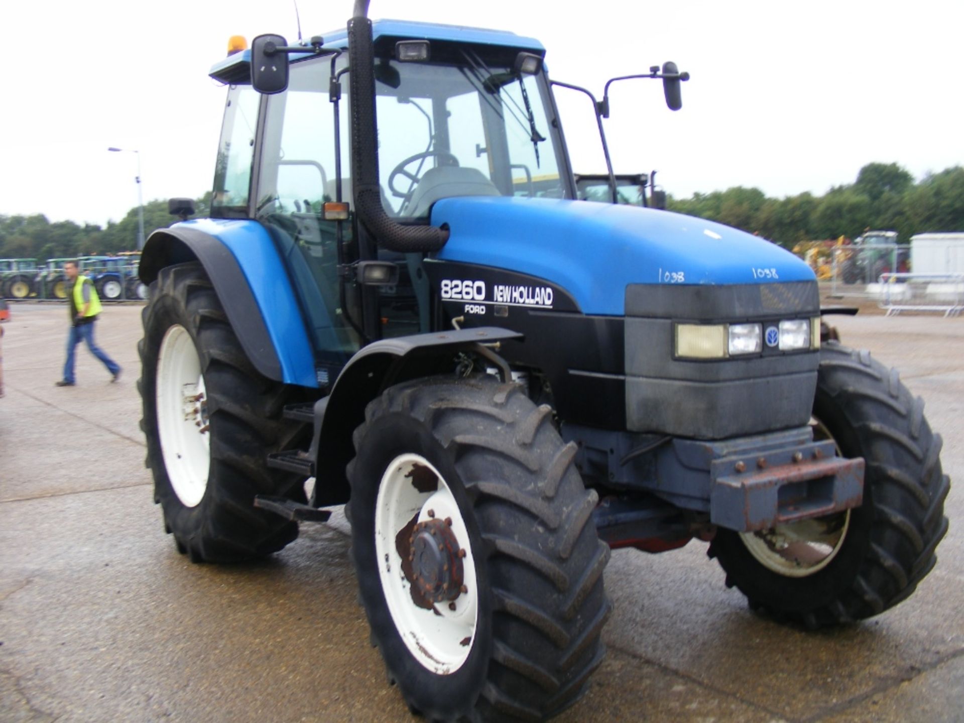 New Holland 8260 4wd Range Command Tractor P Reg - Image 3 of 6