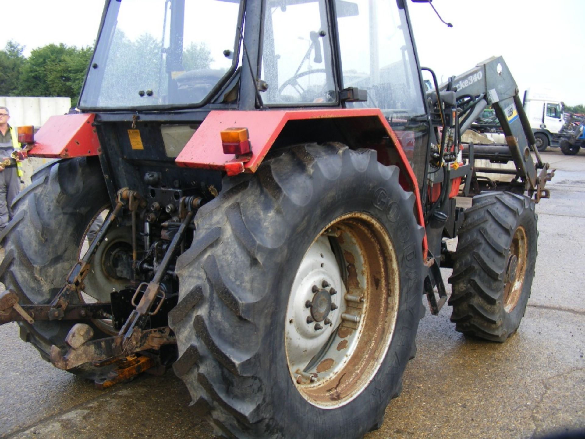 Case International 4240 Pro 4wd Tractor with Quicke 340 Loader. V5 will be supplied. Reg. No. P307 - Image 5 of 6