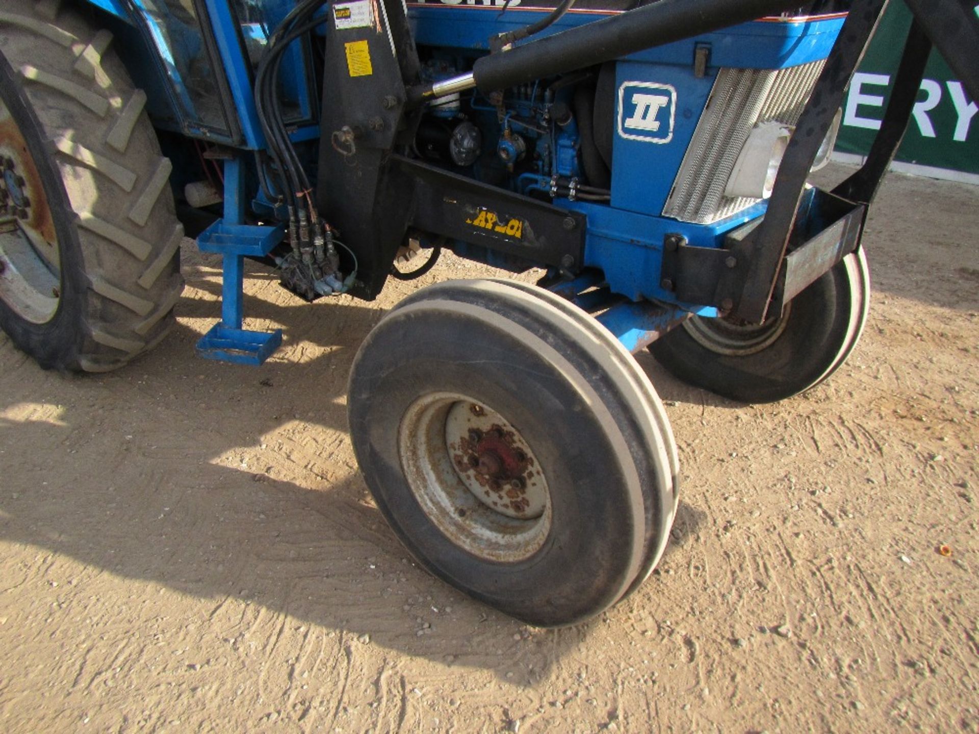 Ford 5610 2wd Tractor with AP Cab & Taylor Power Loader. No V5. UNRESERVED LOT Reg. No. C509 LTL - Image 4 of 16