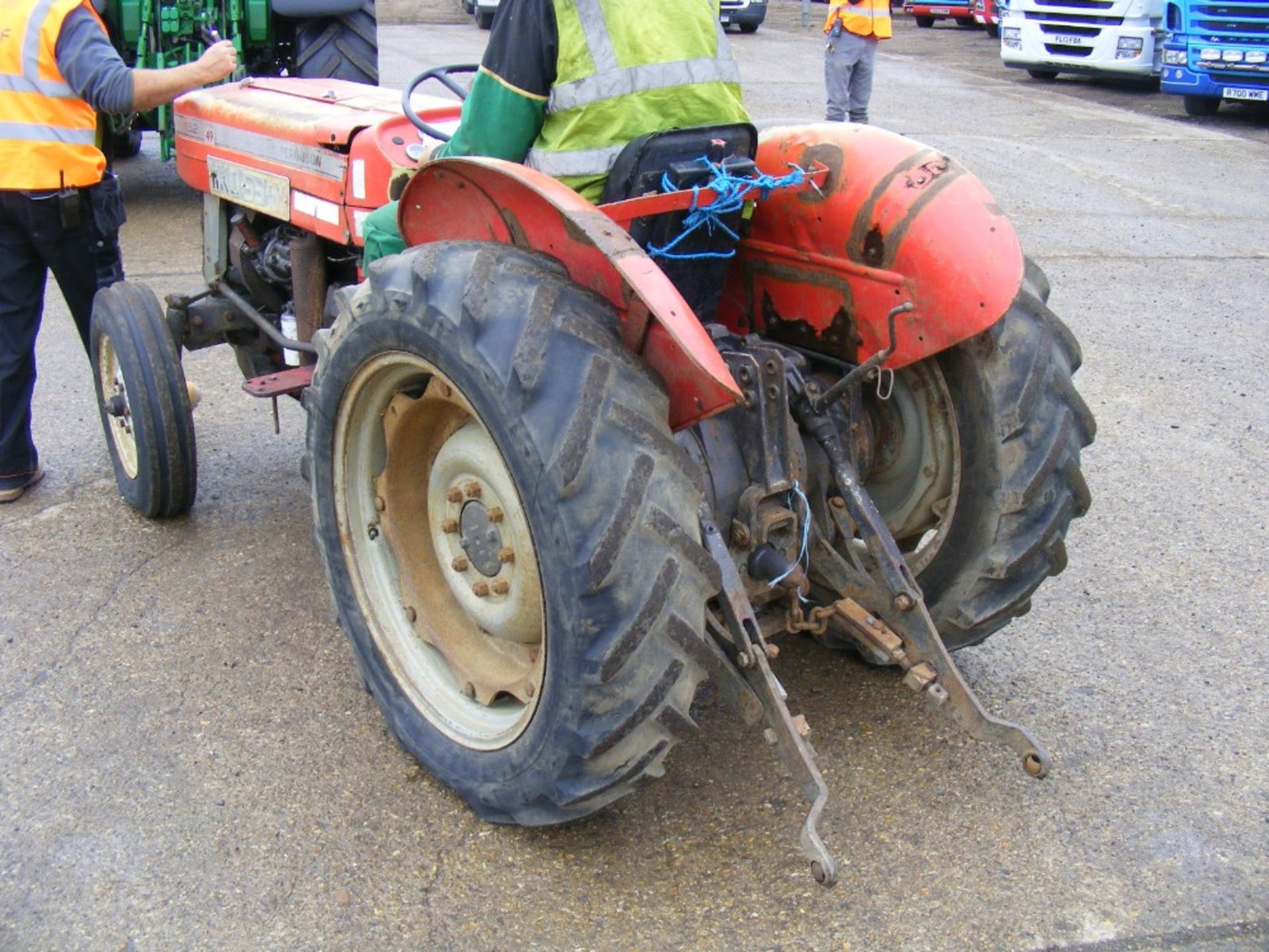 Massey Ferguson 152S Tractor - Image 4 of 4