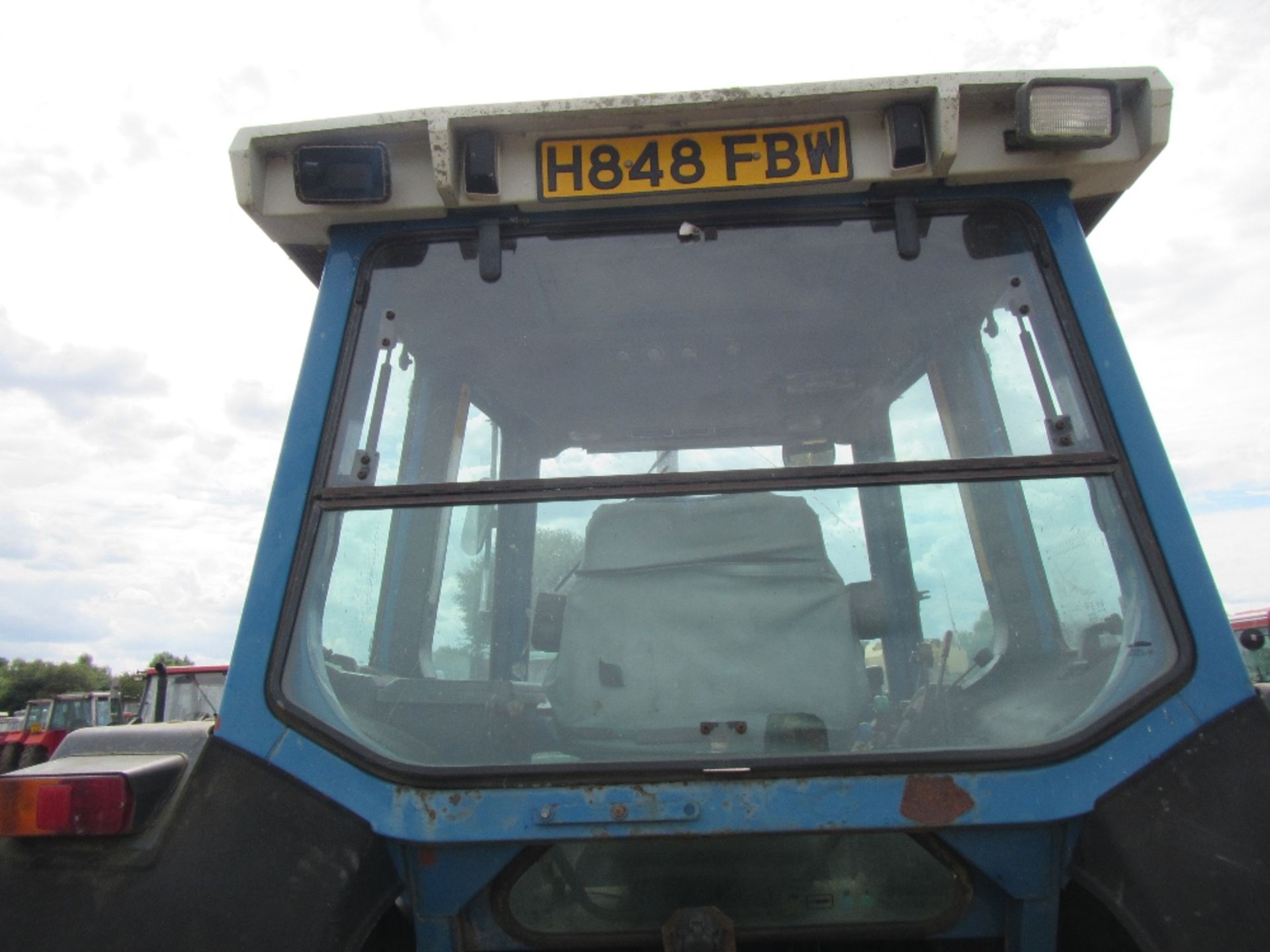 Ford 8630 4wd Tractor with Air Con, Air Seat, 3 Double Remotes. V5 will be supplied Reg. No. H484 - Image 8 of 19