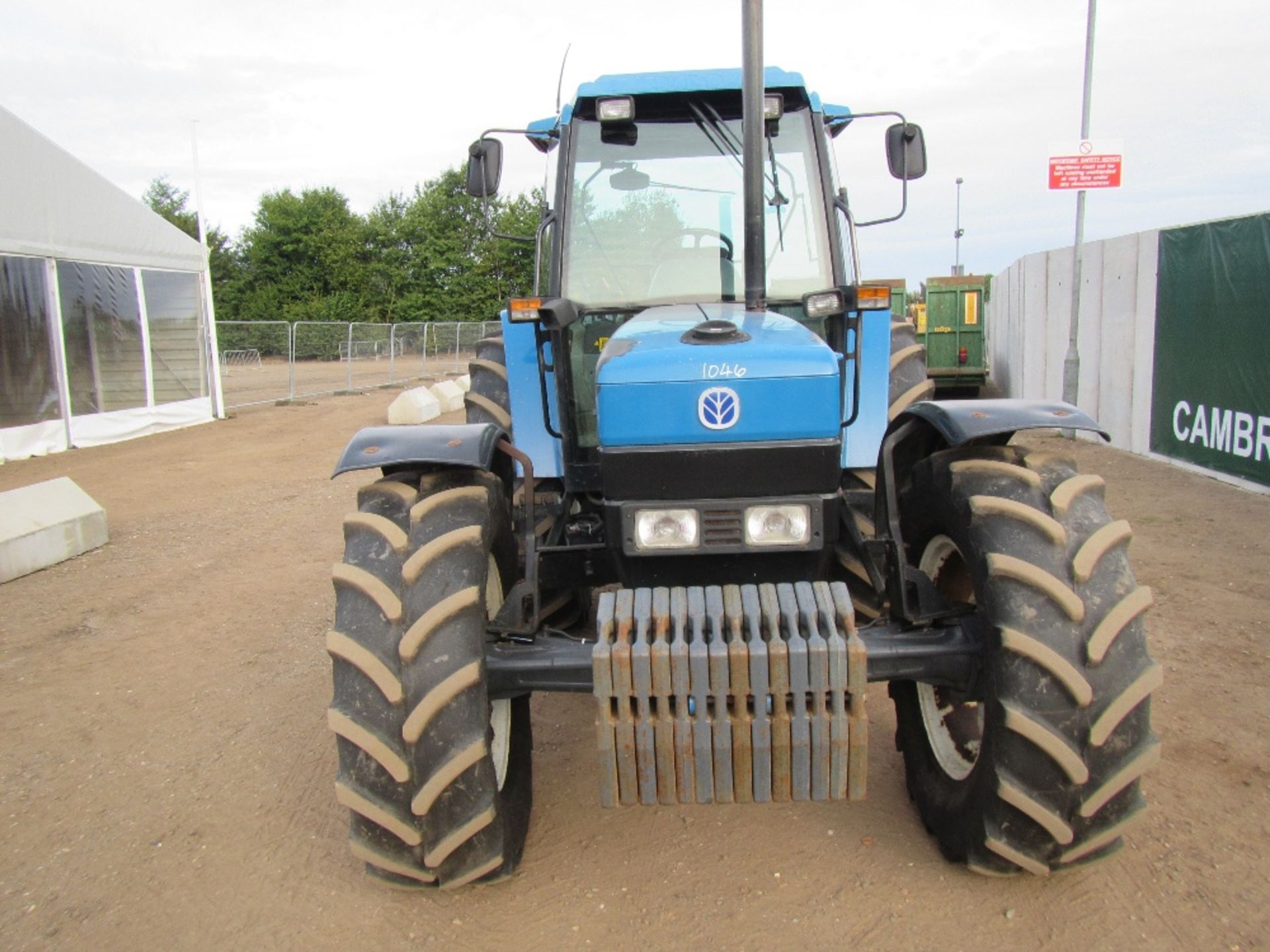 Ford 8340 SLE 4wd Tractor with Front Weights & 520/70x38 Tyres. 1 owner. V5 will be supplied Reg - Image 2 of 18