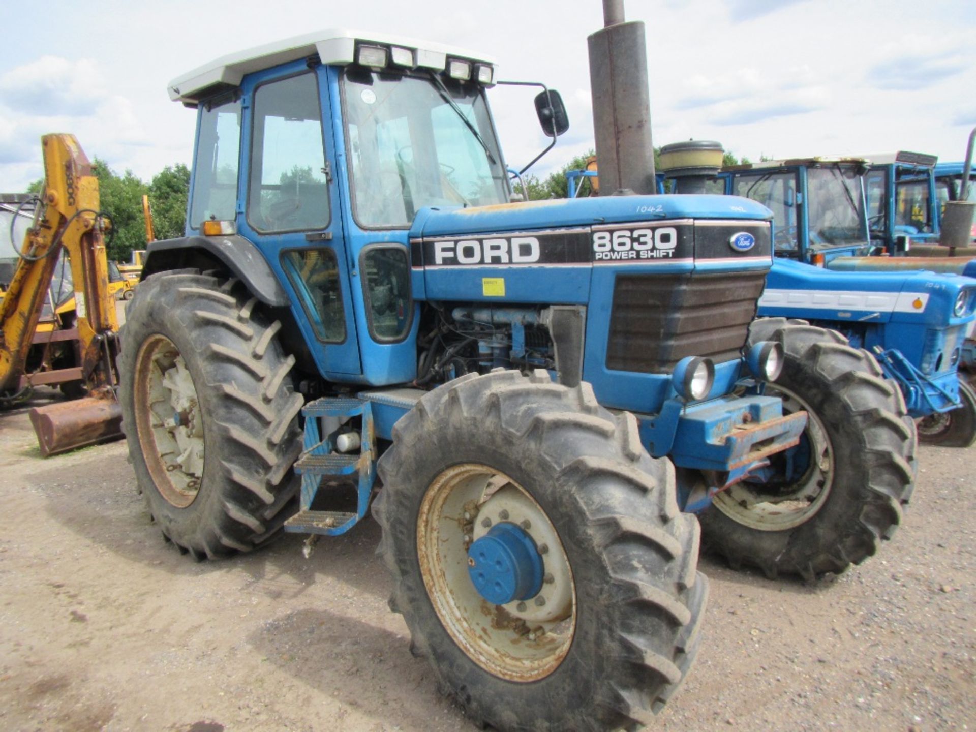 Ford 8630 4wd Tractor with Air Con, Air Seat, 3 Double Remotes. V5 will be supplied Reg. No. H484 - Image 3 of 19