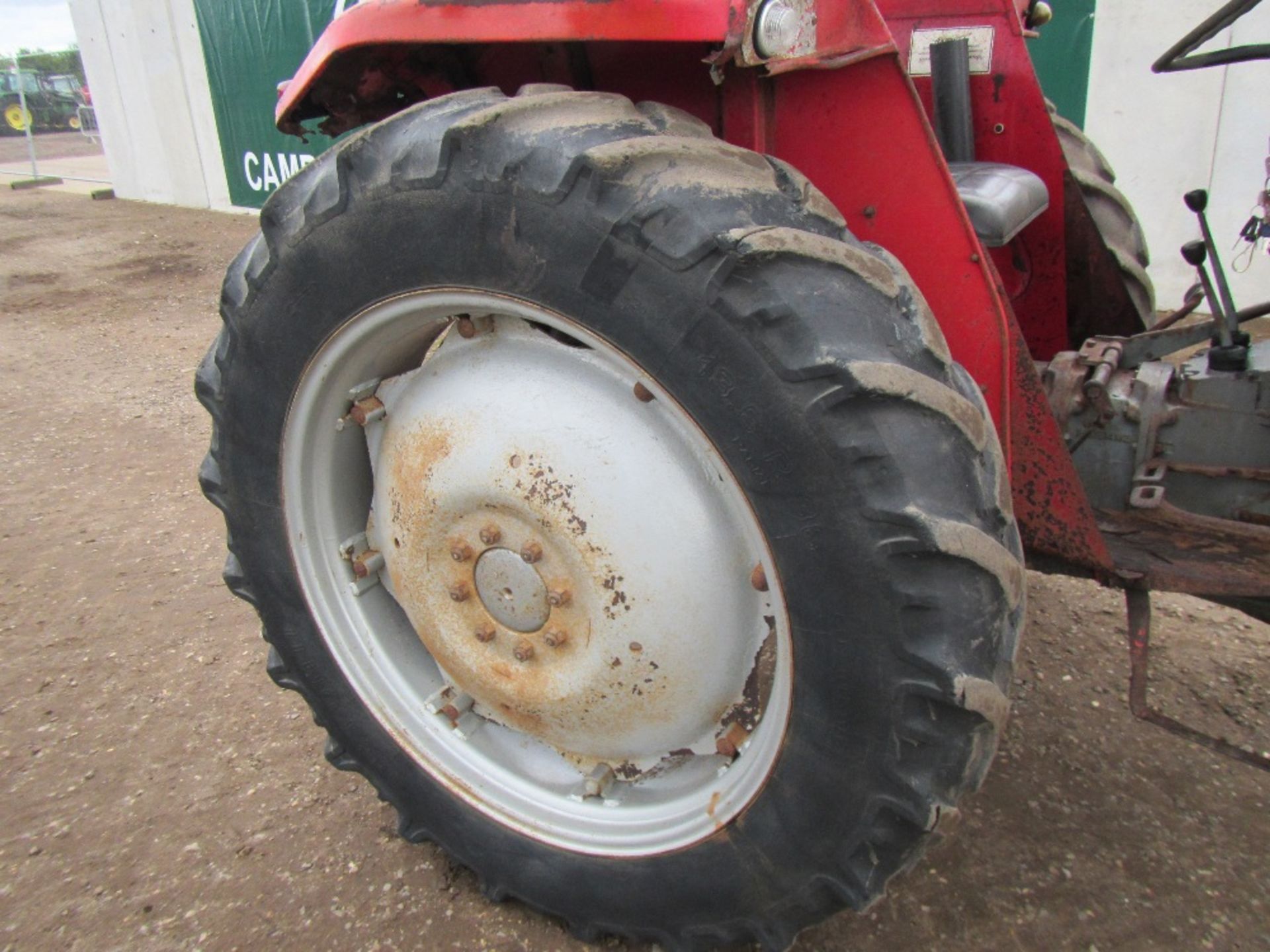 Massey Ferguson 168 Tractor with Long PTO, 8 Speed Gearbox, Power Steering & 4 Bolt Lift Pump Ser No - Image 6 of 14