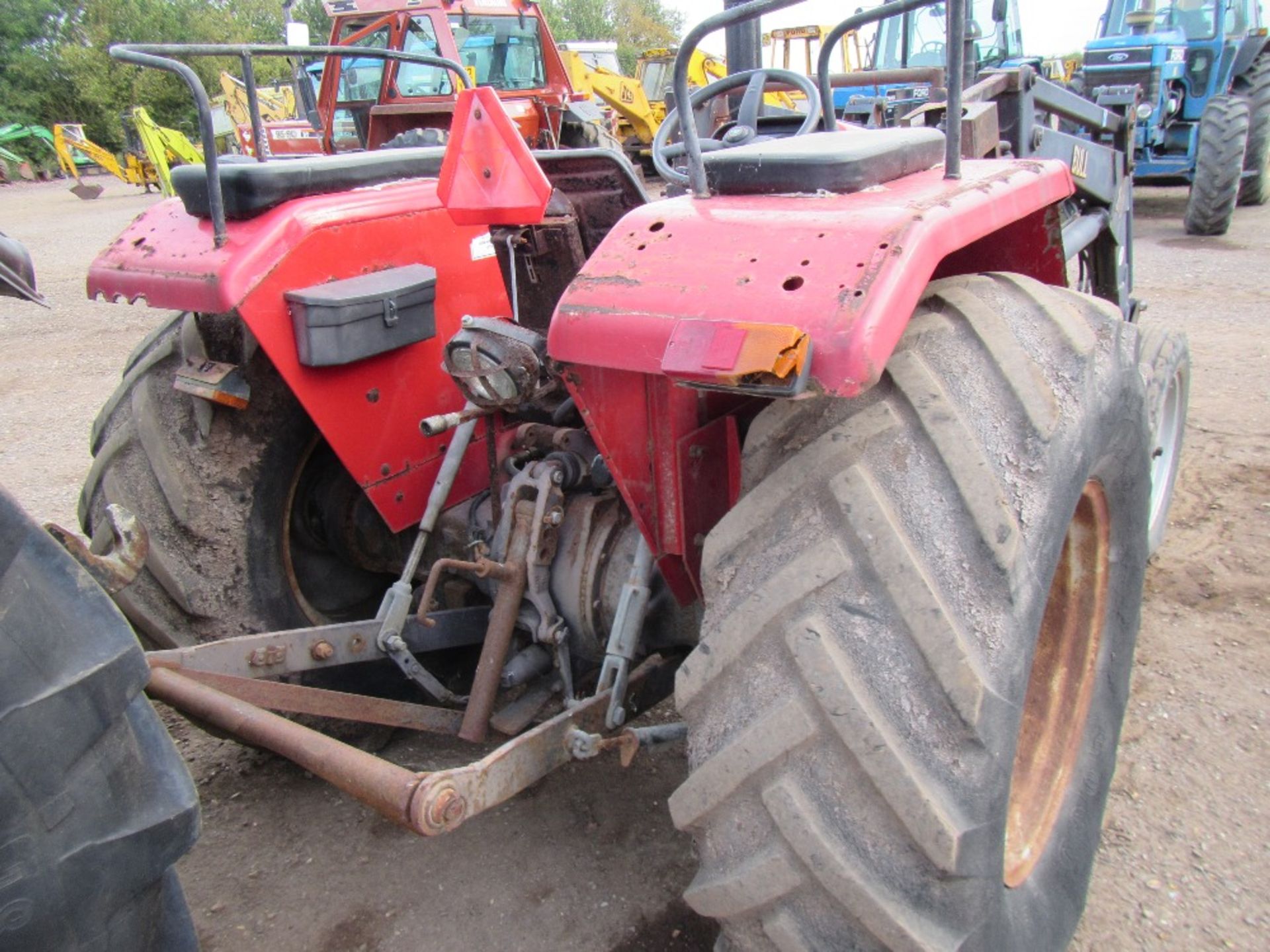 Tafe 5900 Tractor with Power Loader & PAS. No V5 Ser No 390823 - Image 6 of 9