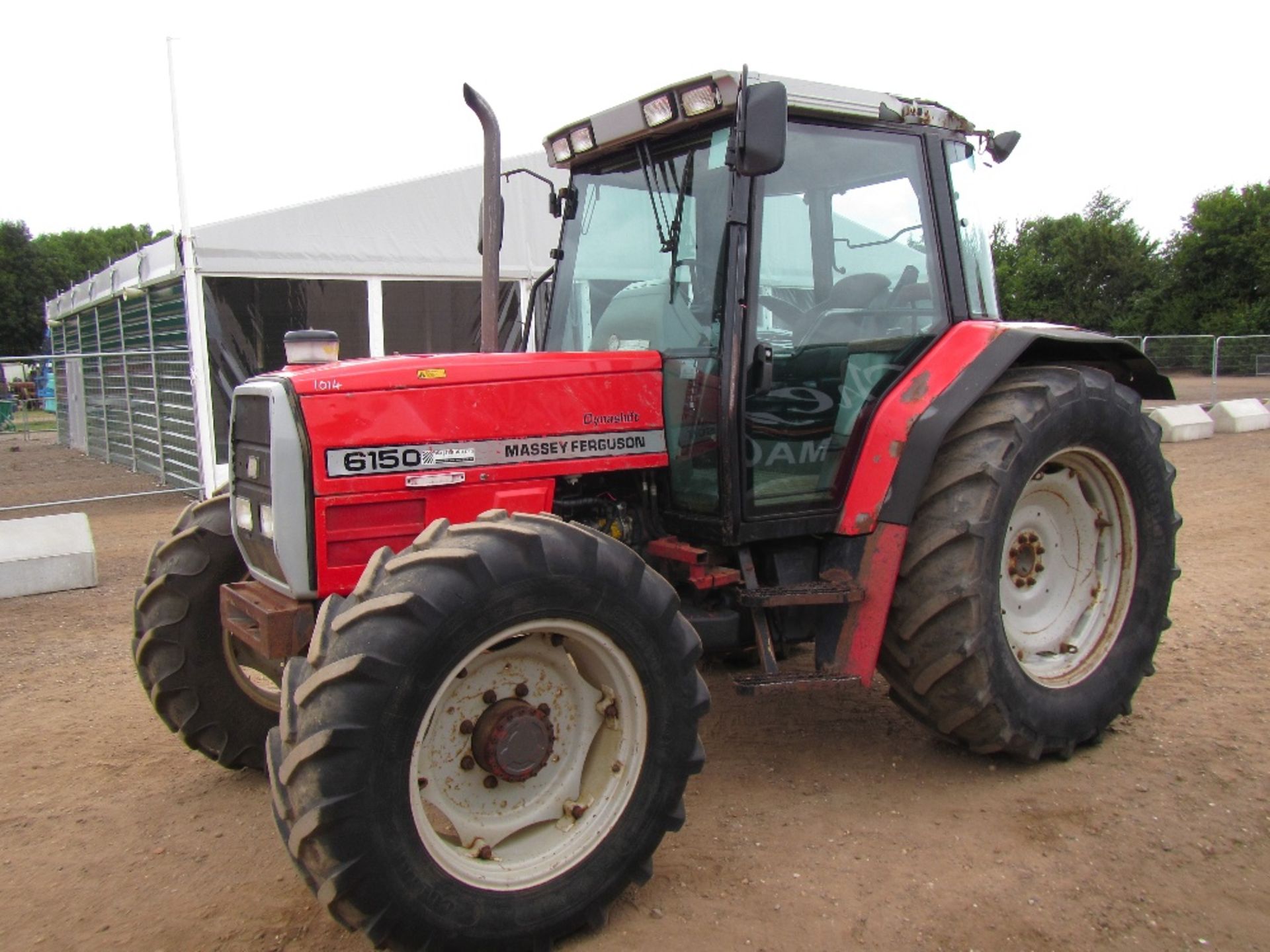 1996 Massey Ferguson 6150 4wd Tractor. V5 will be supplied. UNRESERVED LOT Reg No P987 DJH - Image 2 of 18