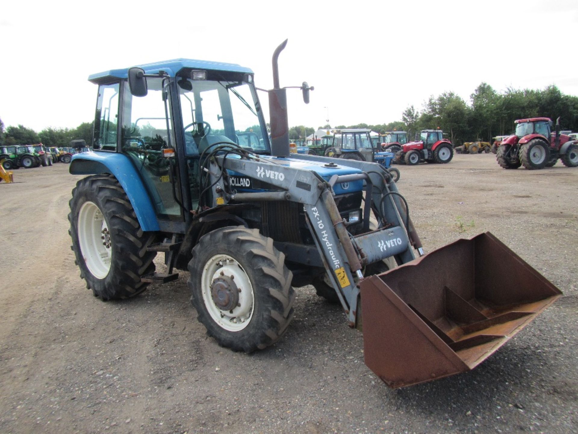 New Holland 5640SL Tractor with Front Loader. V5 has been applied for. Regd 30/1/97. - Image 3 of 15