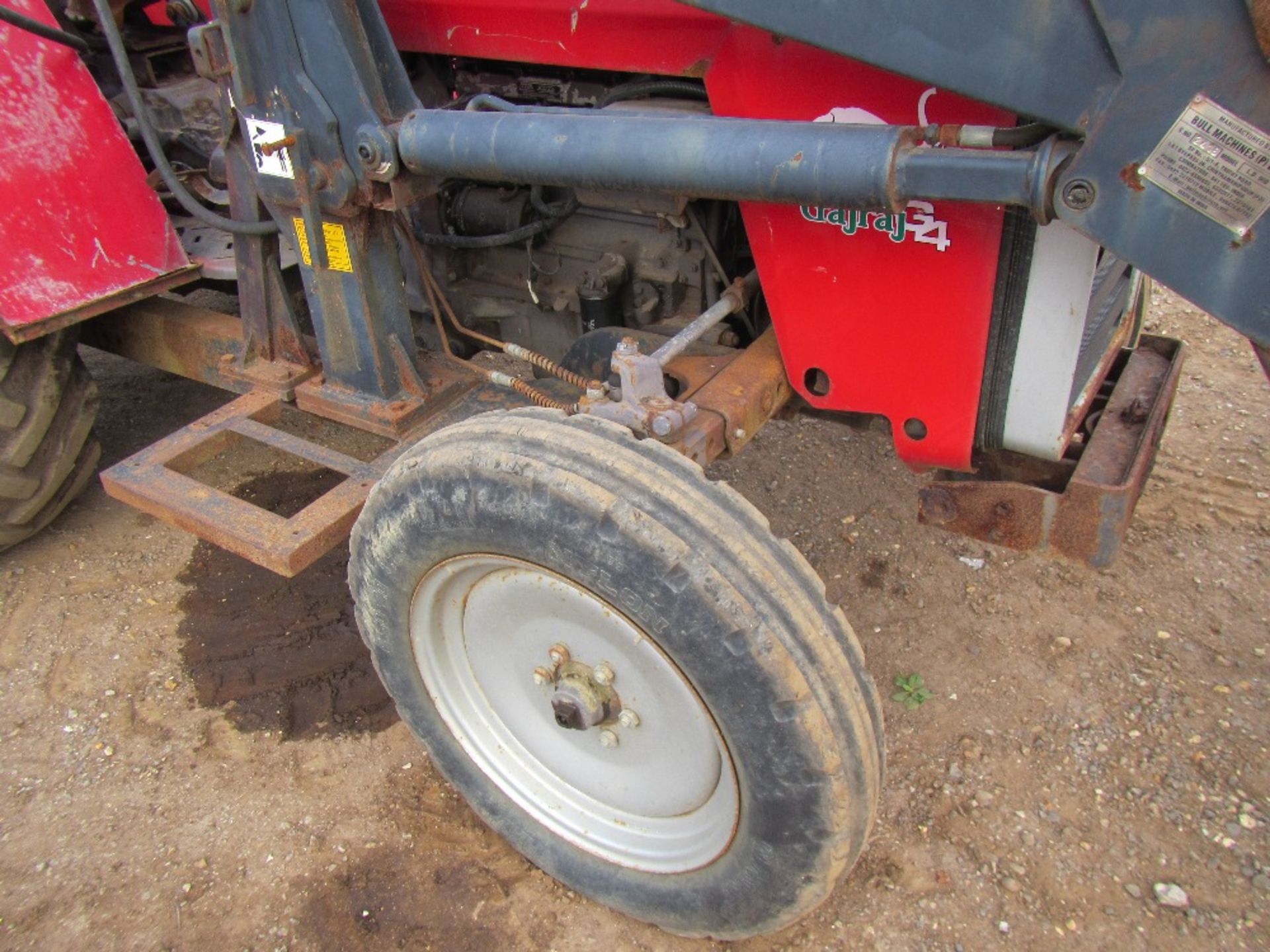 Tafe 5900 Tractor with Power Loader & PAS. No V5 Ser No 390823 - Image 4 of 9