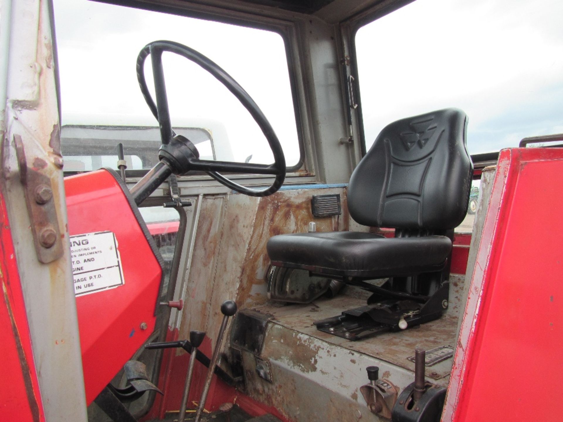 Massey Ferguson 590 2wd Tractor Ser. No. 105225 - Image 4 of 5