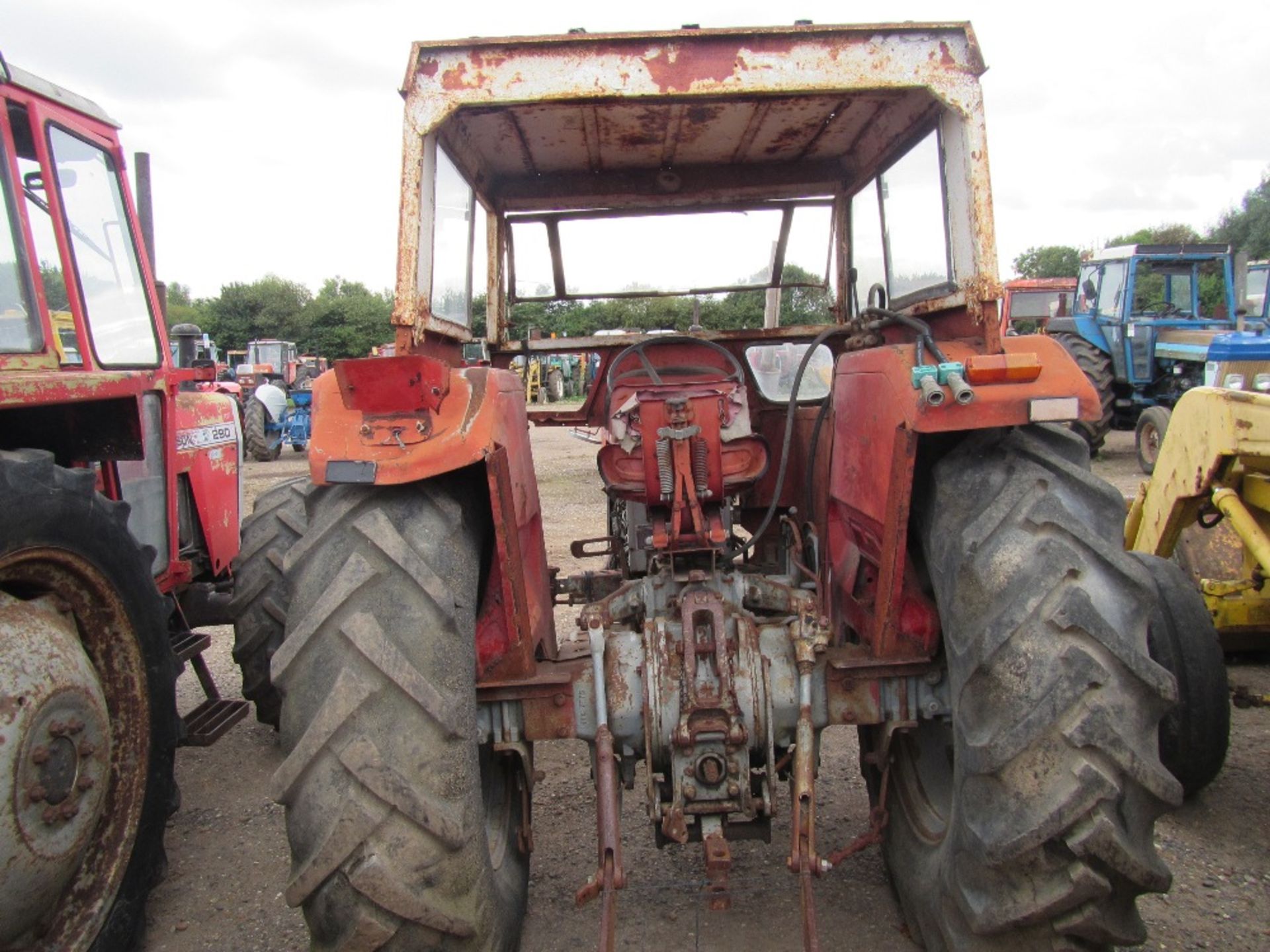 Massey Ferguson 165 2wd Tractor. Ser.No. 141513 - Image 3 of 4