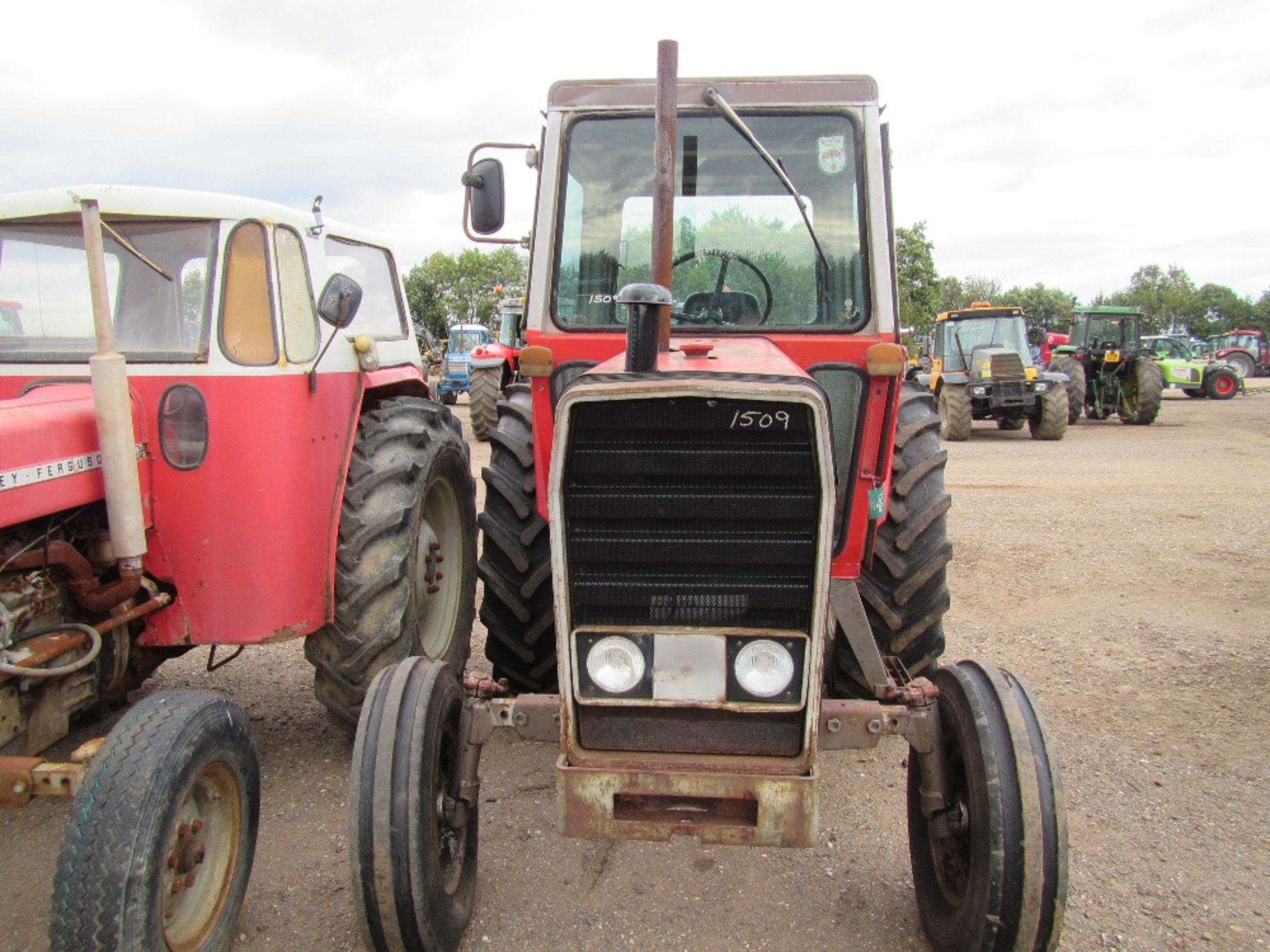 Massey Ferguson 590 2wd Tractor Ser. No. 105225 - Image 2 of 5