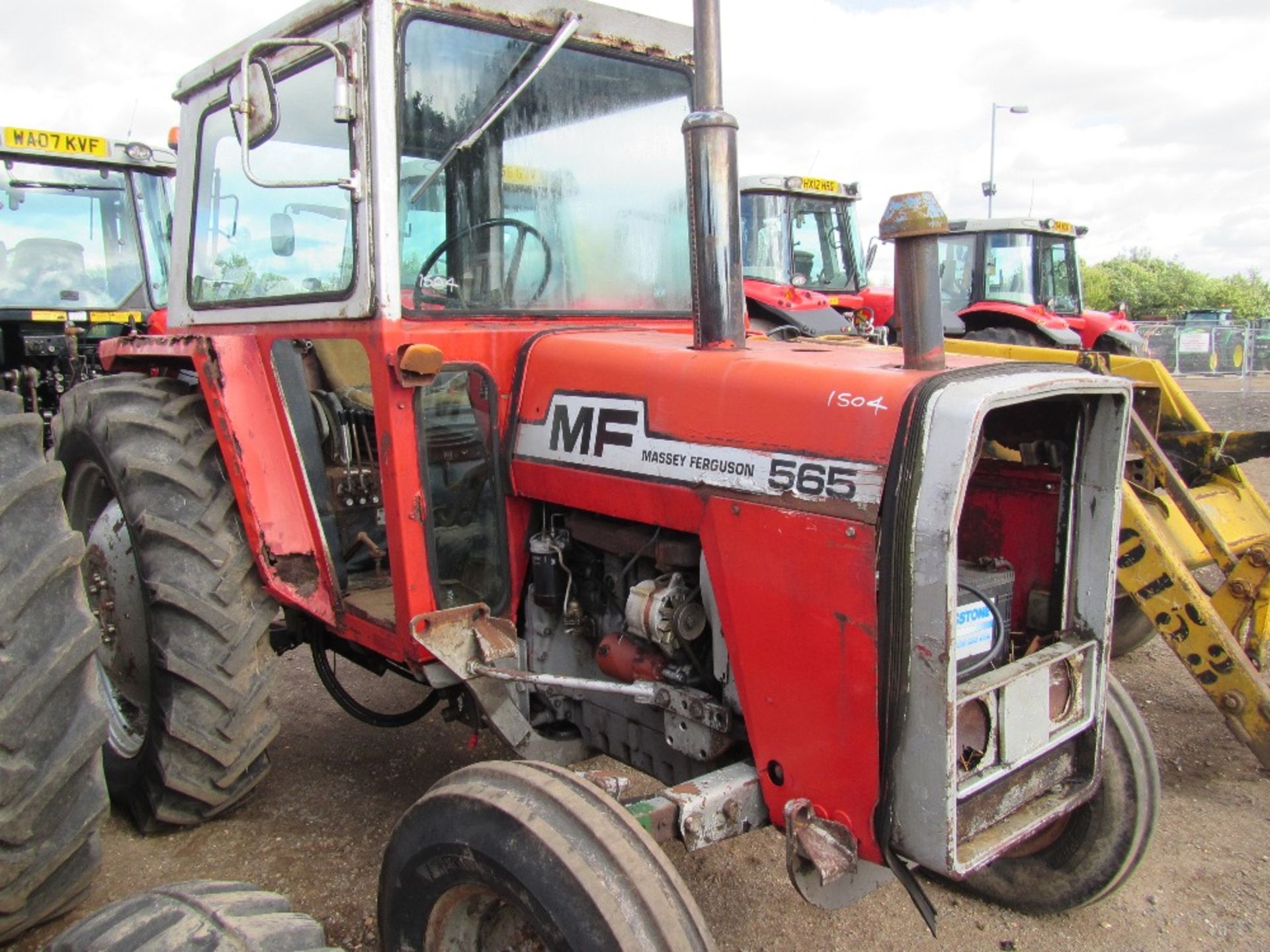 Massey Ferguson 565 Tractor with MF Loader Reg. NO. VTY 988T - Image 6 of 6
