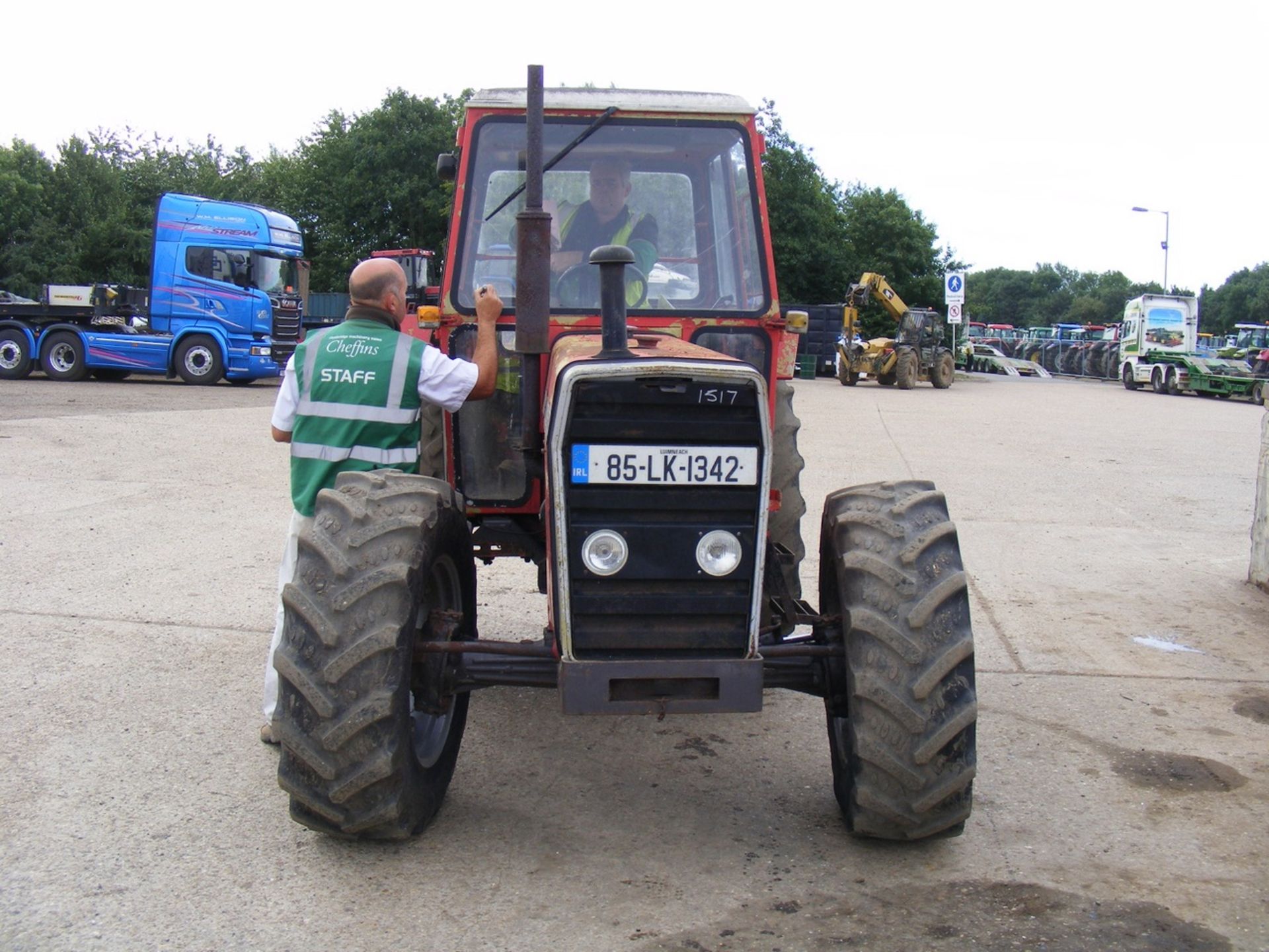 Massey Ferguson 290 4wd Tractor Reg No 85-LK-1342 - Image 2 of 6