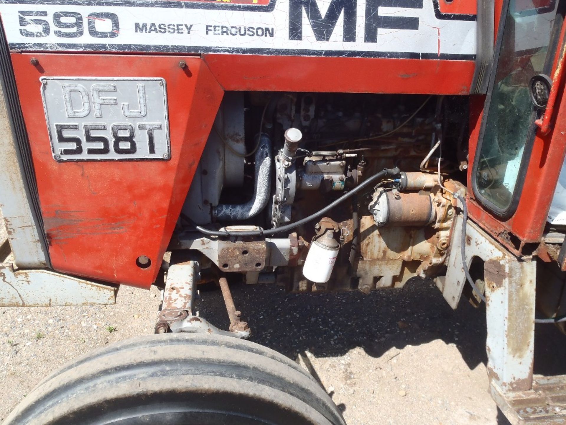 Massey Ferguson 590 Tractor Reg No DFJ 558T Ser No 226028 - Image 8 of 9