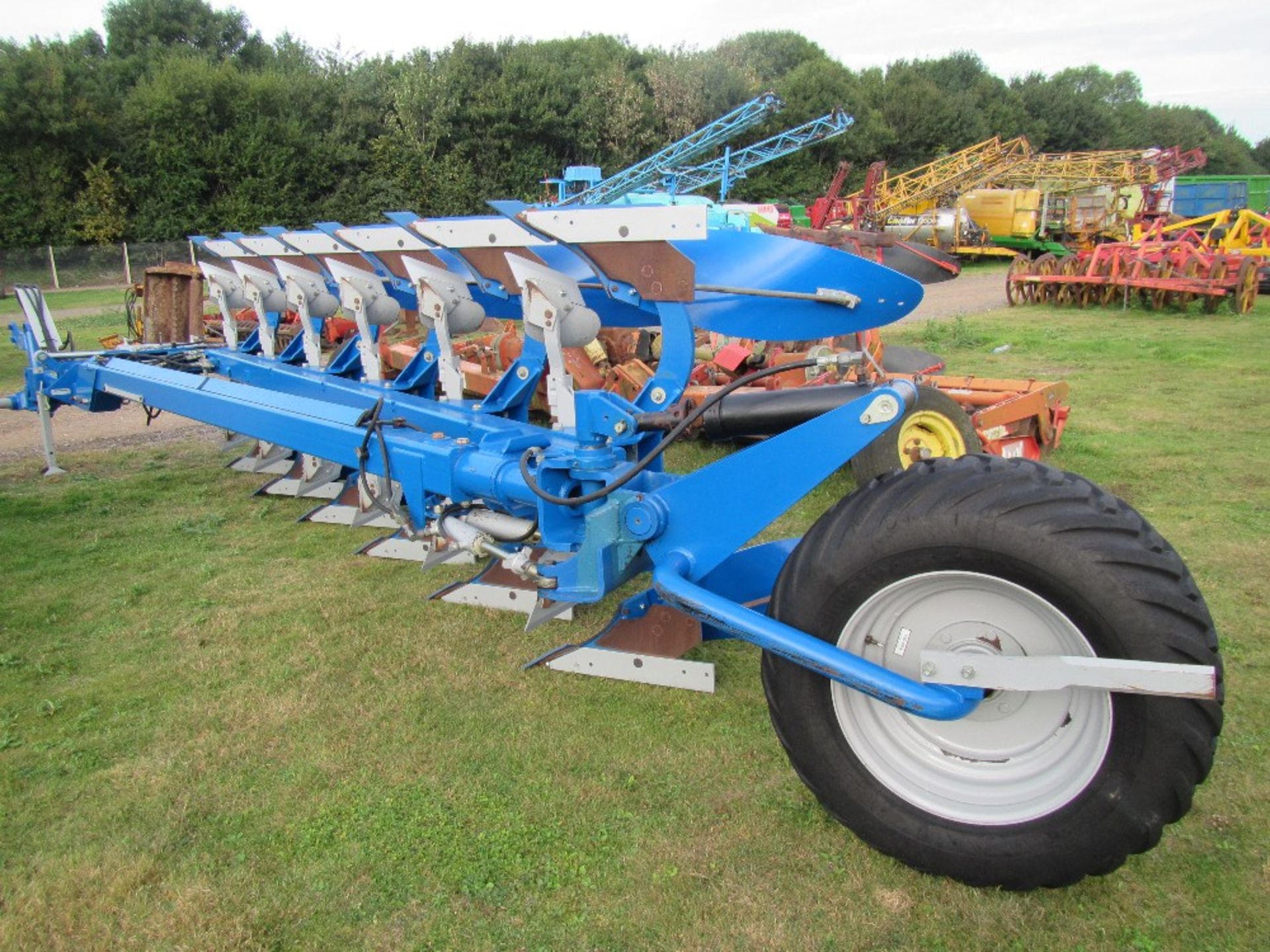 2009 Overum CVL6975F 6 Furrow Semi Mounted Plough - Image 3 of 7