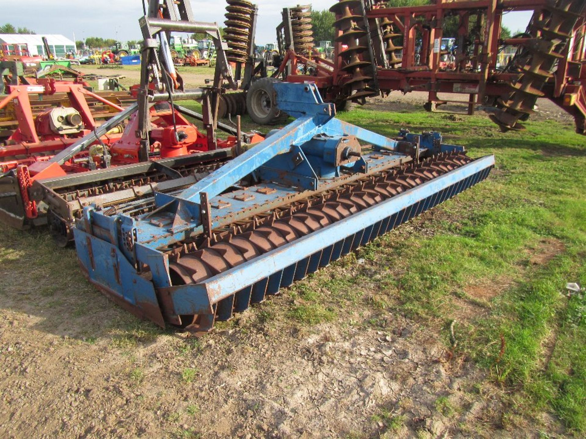 Rabe MKE 4m Power Harrow with Packer Roller - Image 5 of 5