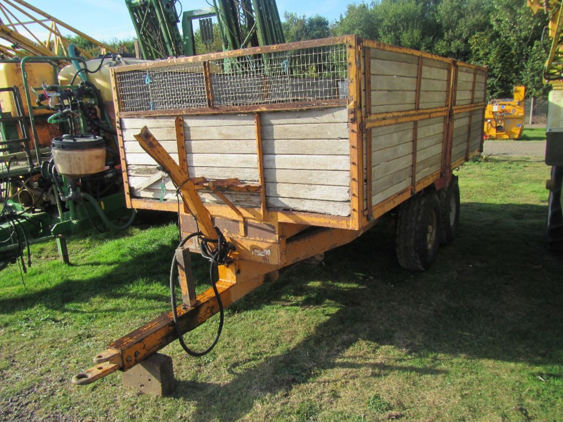 T & F 8 Ton Tandem Axle Wooden Dropside Tipping Potato Trailer - Image 5 of 6