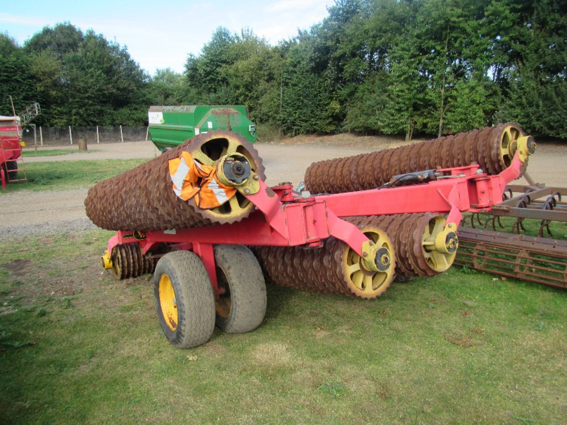 12.2m Vaderstad Rolls straight from local farm - Image 5 of 8