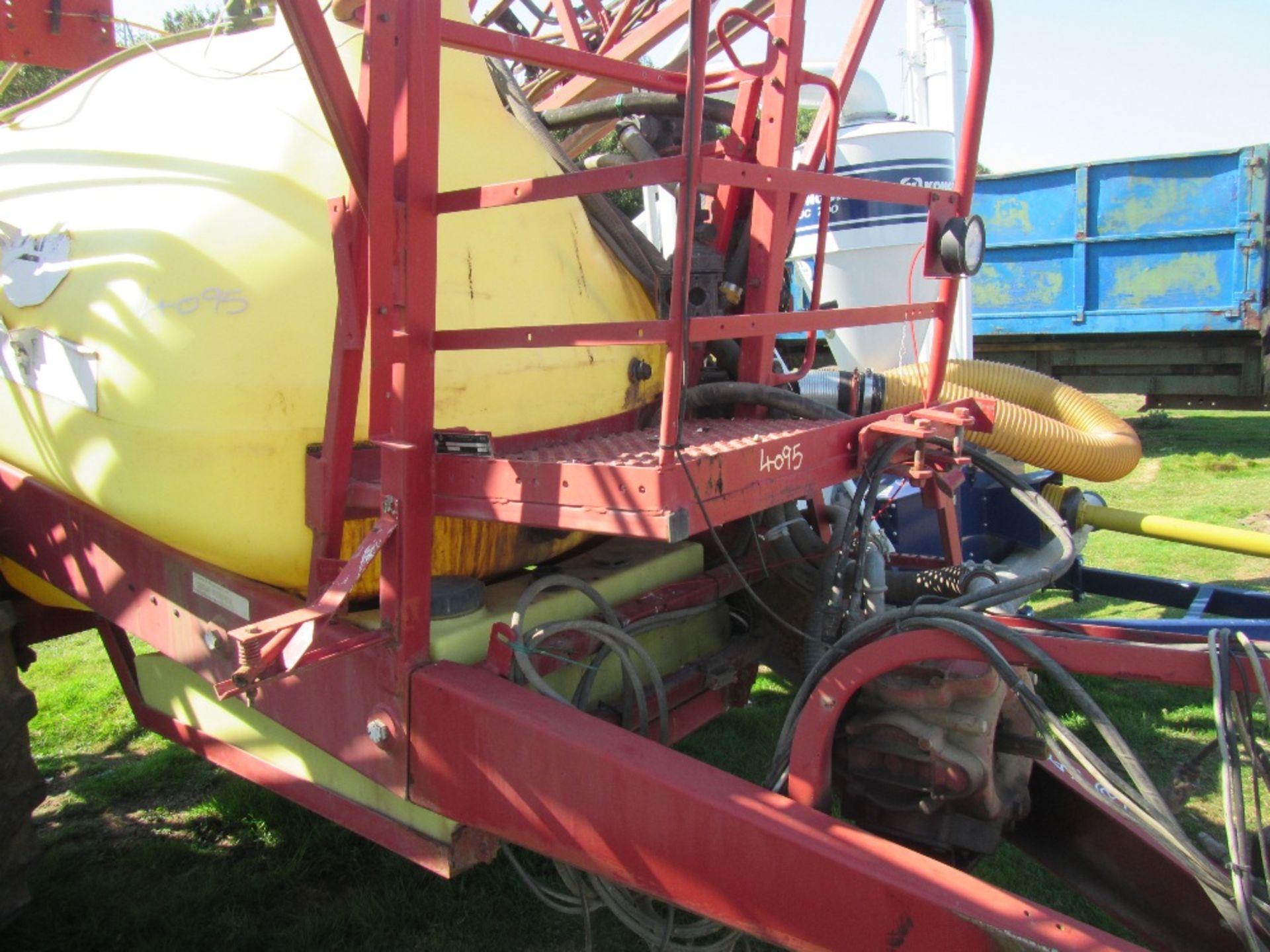 1998 Hardi Commander 2,800/24m Sprayer - Image 2 of 7