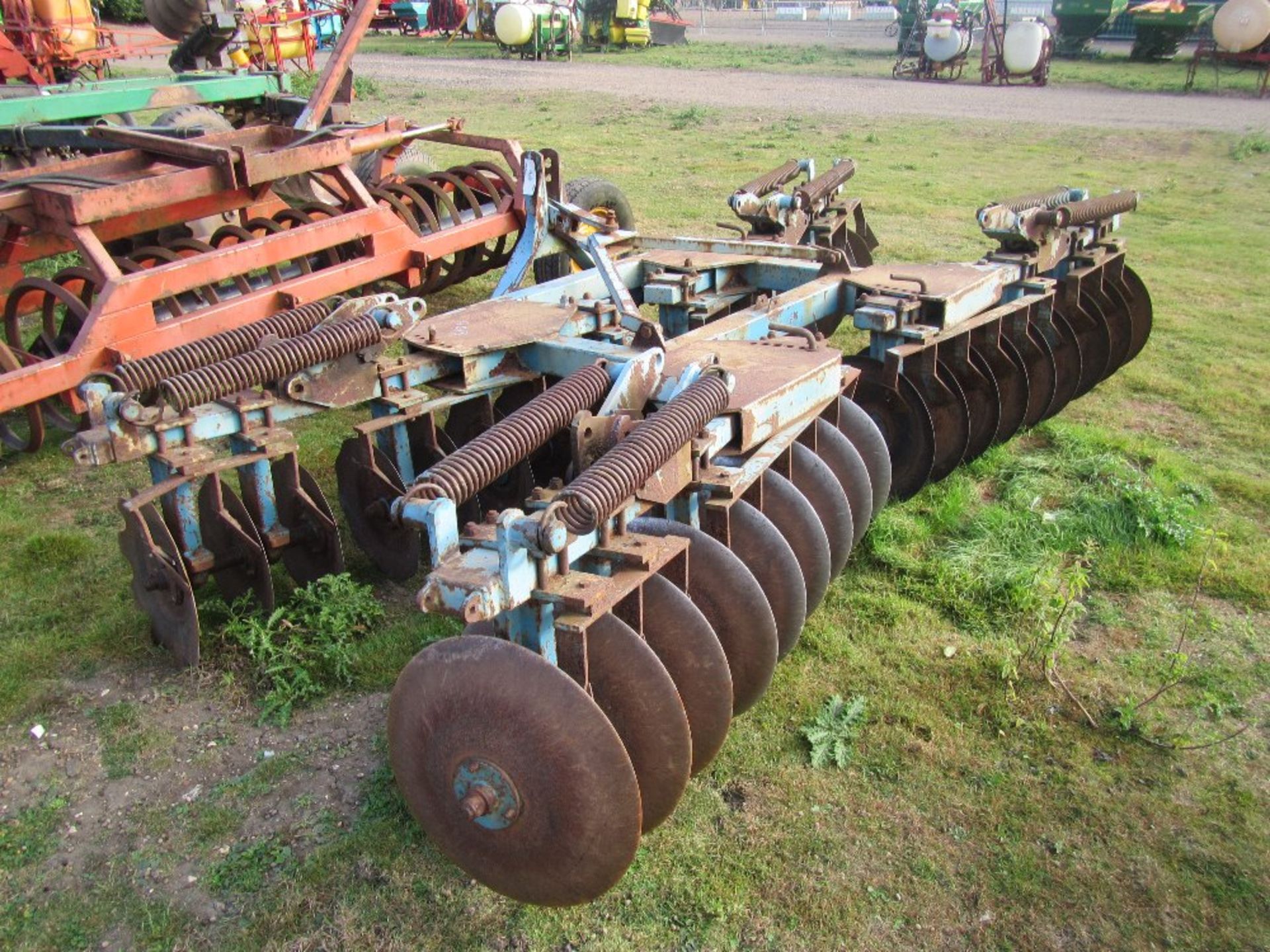 Parmiter Linkage Mounted Folding Disc Harrows 12ft - Image 6 of 7