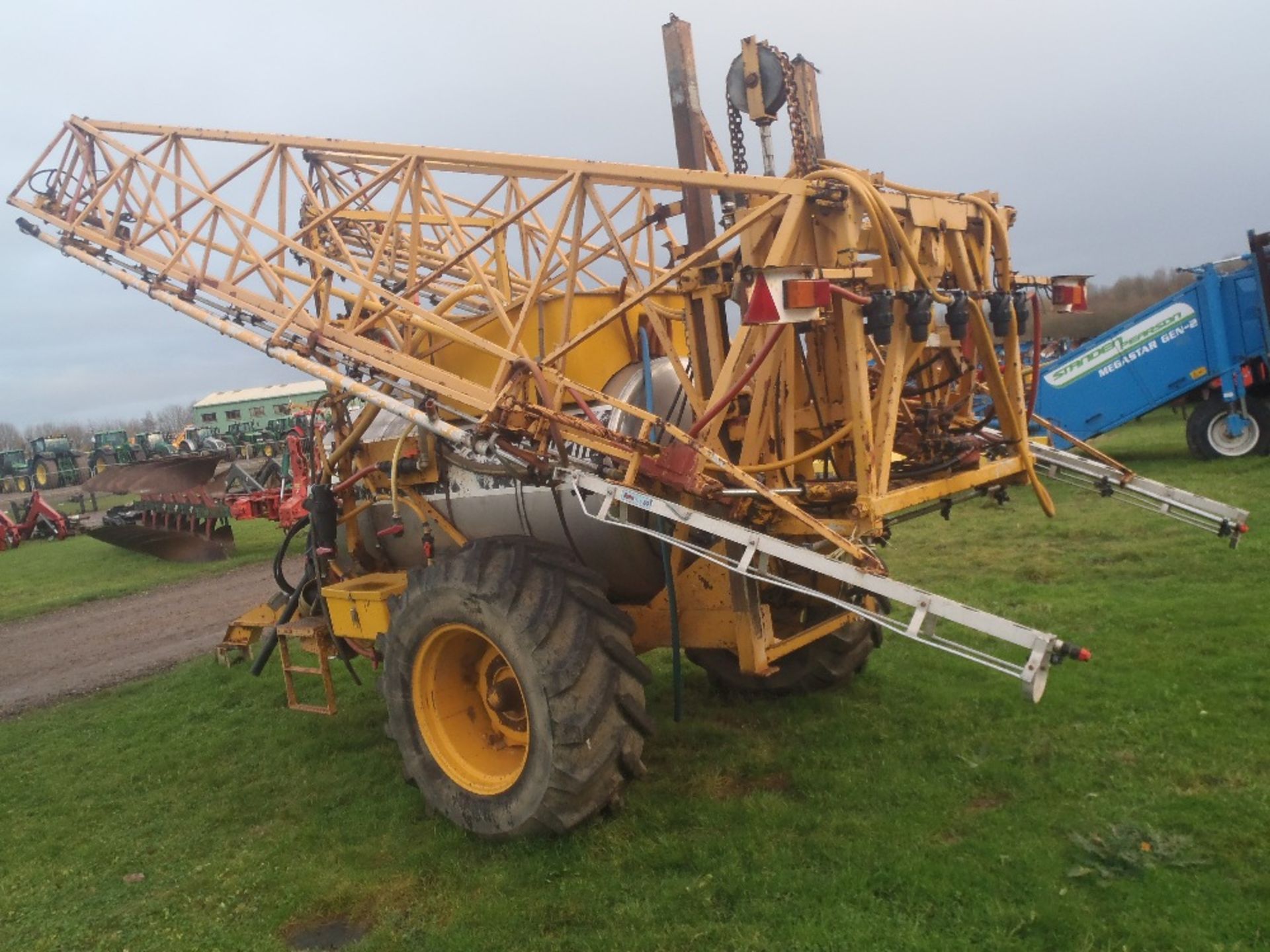 Chafer T2000 Trailed Sprayer with 24m Booms - Image 6 of 7