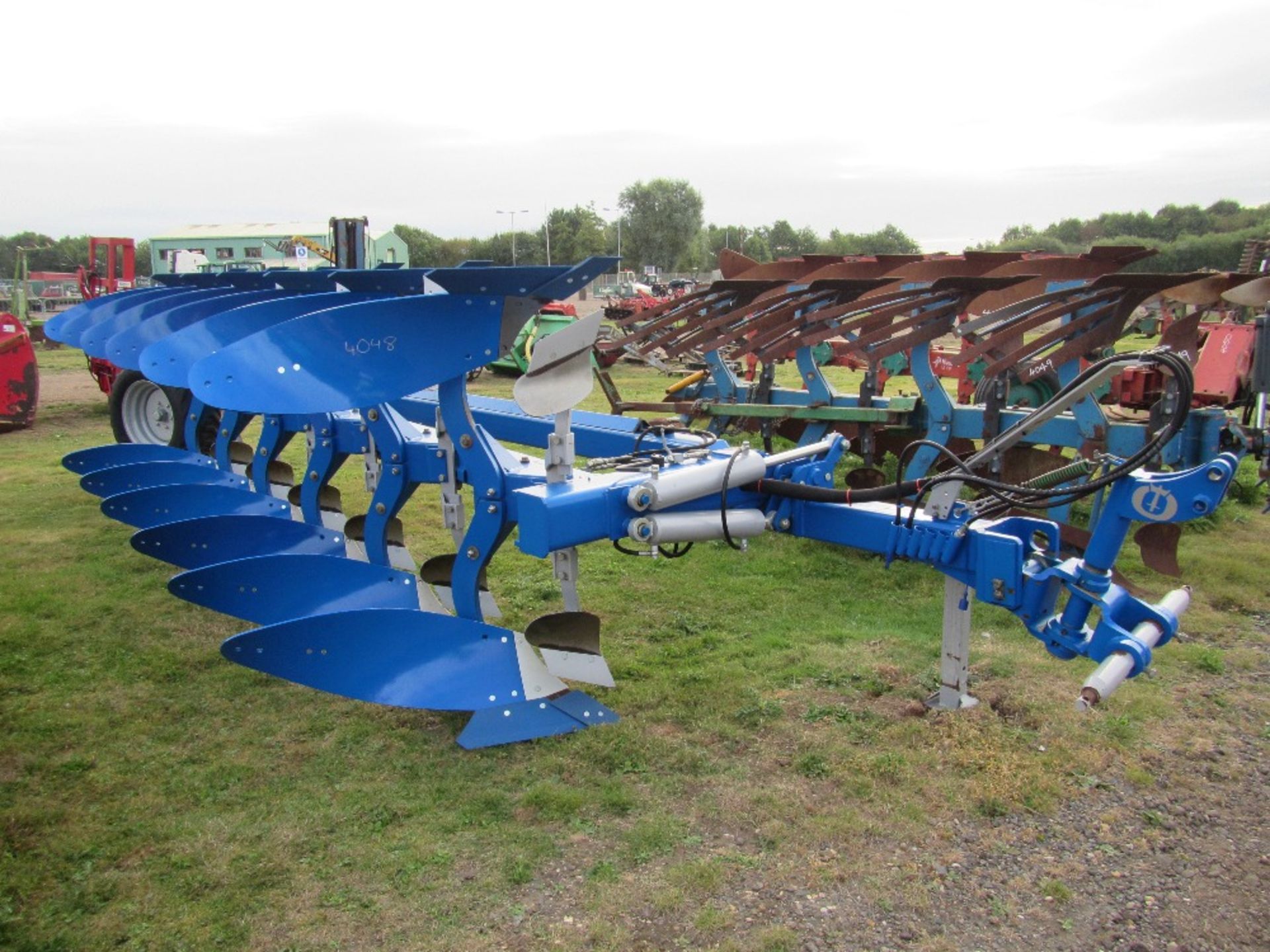 2009 Overum CVL6975F 6 Furrow Semi Mounted Plough