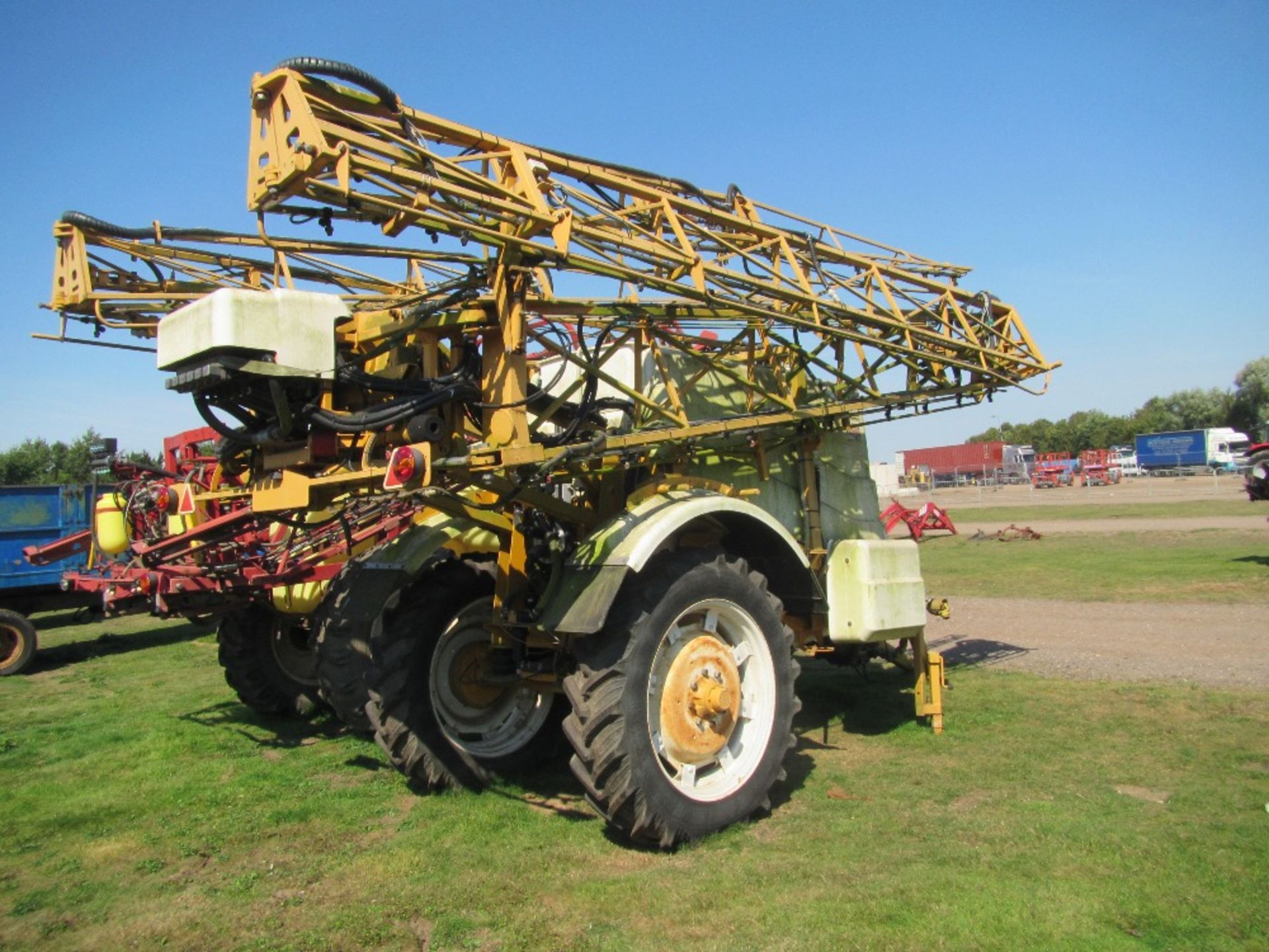 Knight 36m 3800 Litre Sprayer with Height Radar - Image 3 of 7