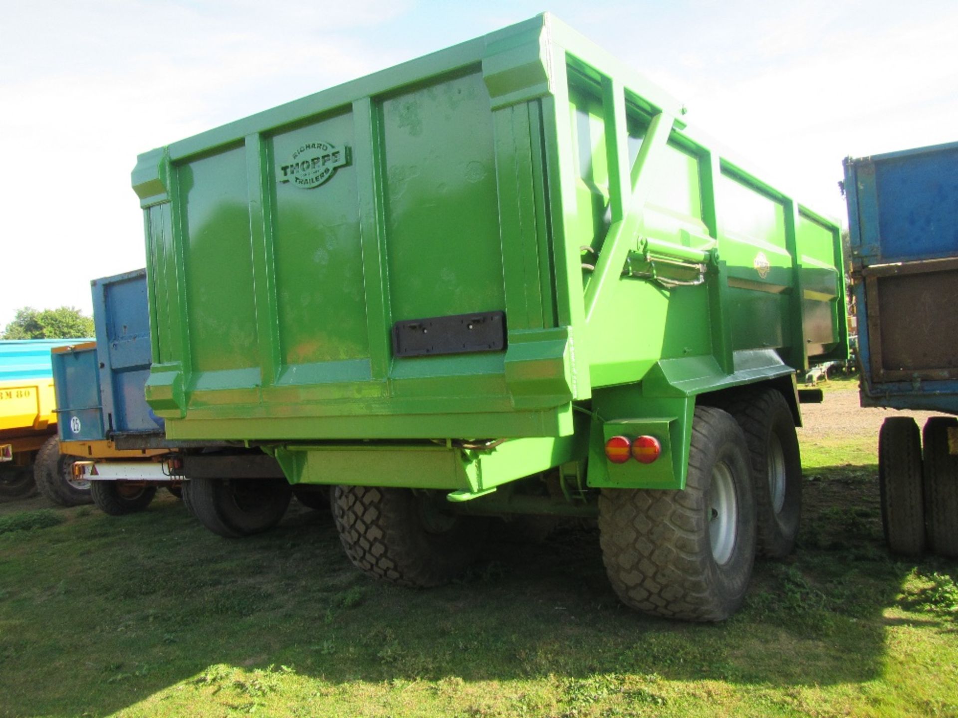 2007 Thorpe 16 Ton Trailer with Hydraulic Door - Image 3 of 8