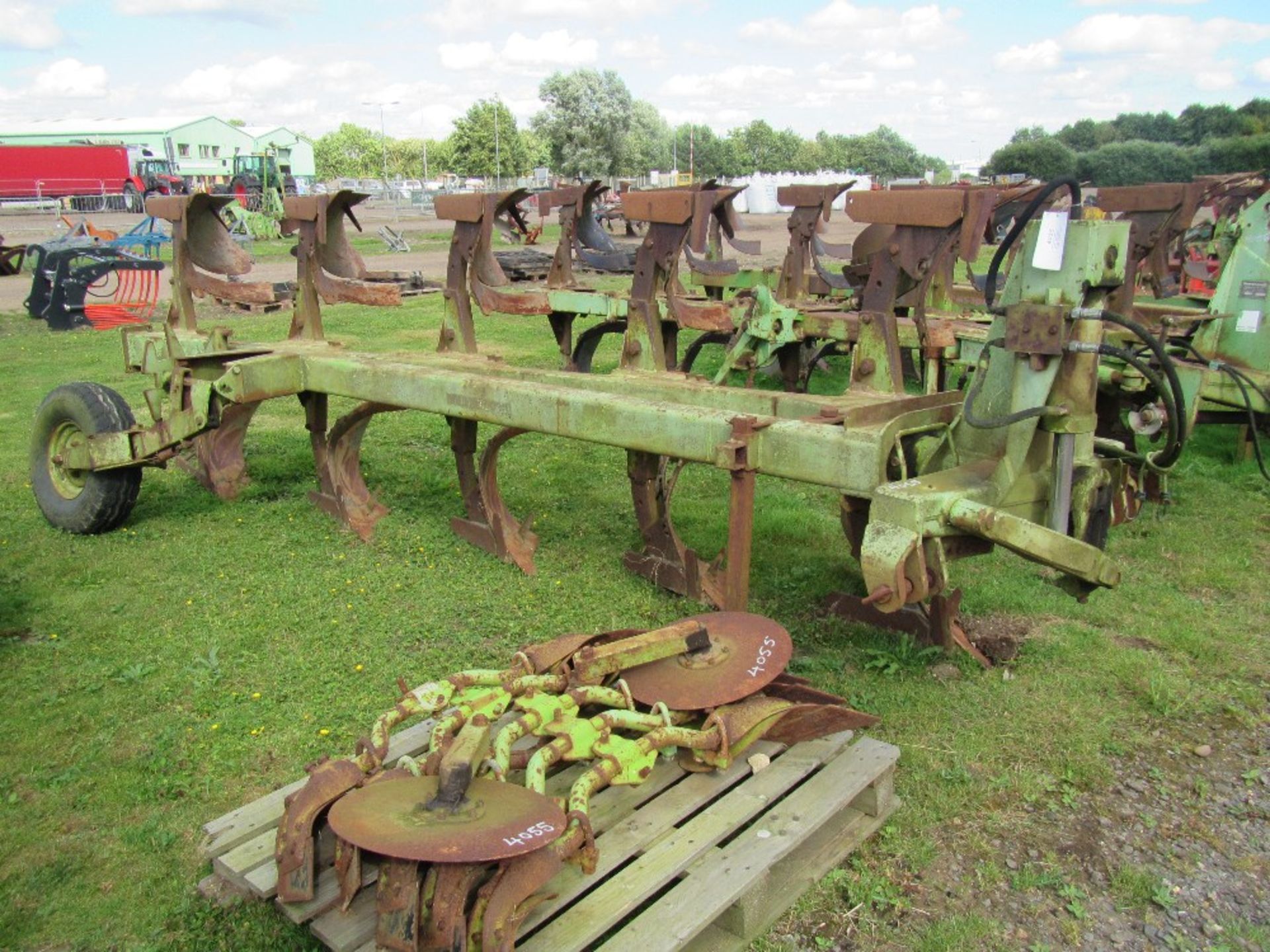 Dowdeswell DPTC 5 Furrow Reversible Plough - Image 4 of 4