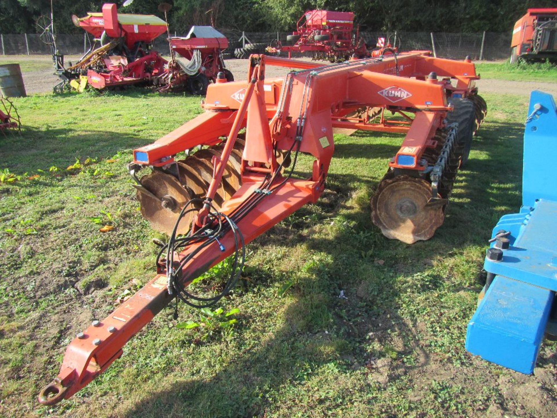 Kuhn Discover XM36-660 4.3m Hyd Folding Disc Harrows - Image 8 of 8