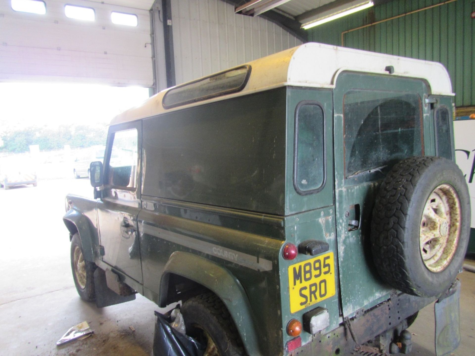 Land Rover Defender 90 TDI Hard Top Commercial Mileage: 111,185. MOT expired 10/6/15. Reg. No. - Image 4 of 7