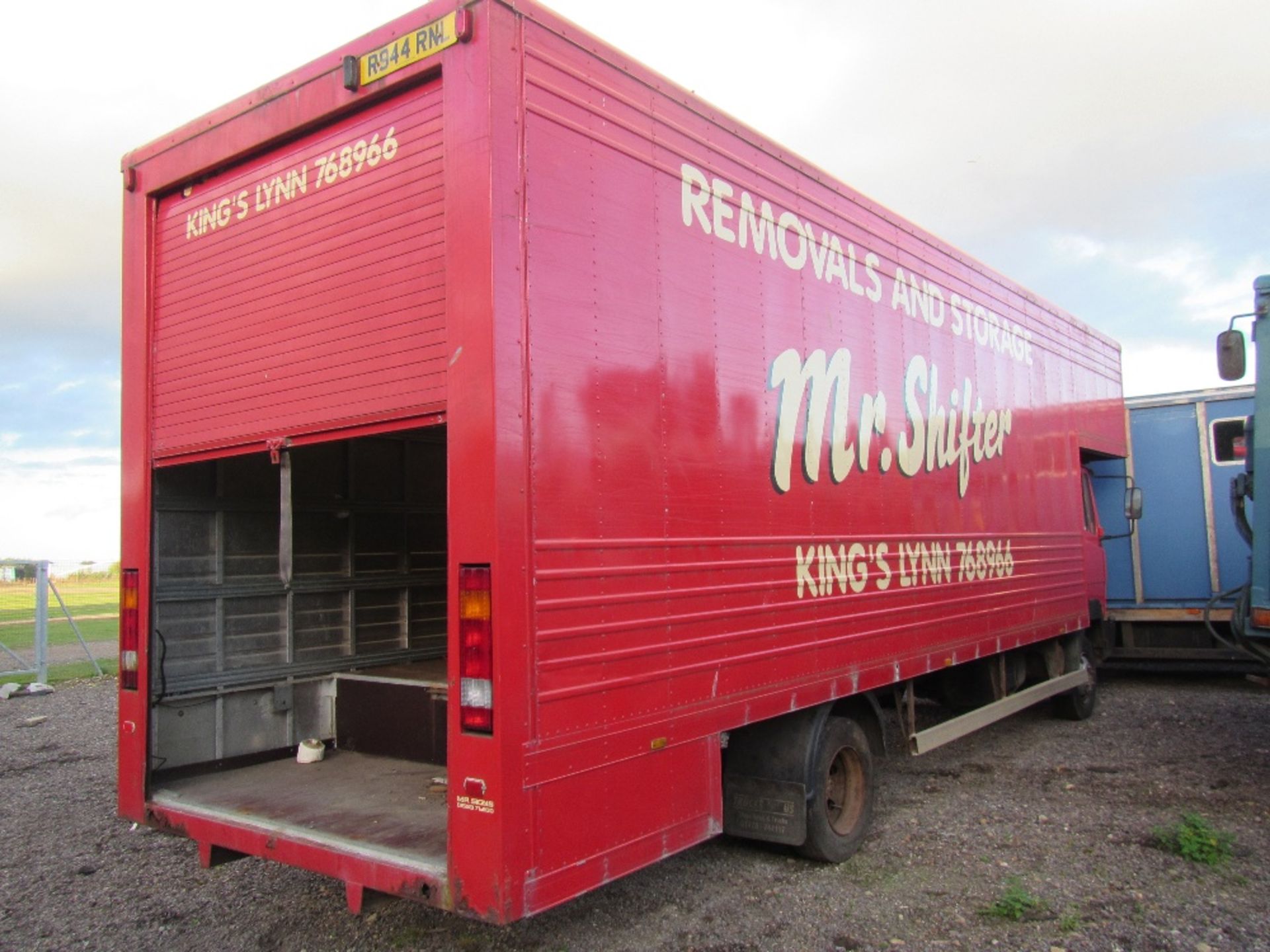 Mercedes 814 7.5 Ton 24ft Box Lorry. Reg. Docs will be supplied. No Test or MOT. Reg. No. R944 RNL - Image 5 of 7