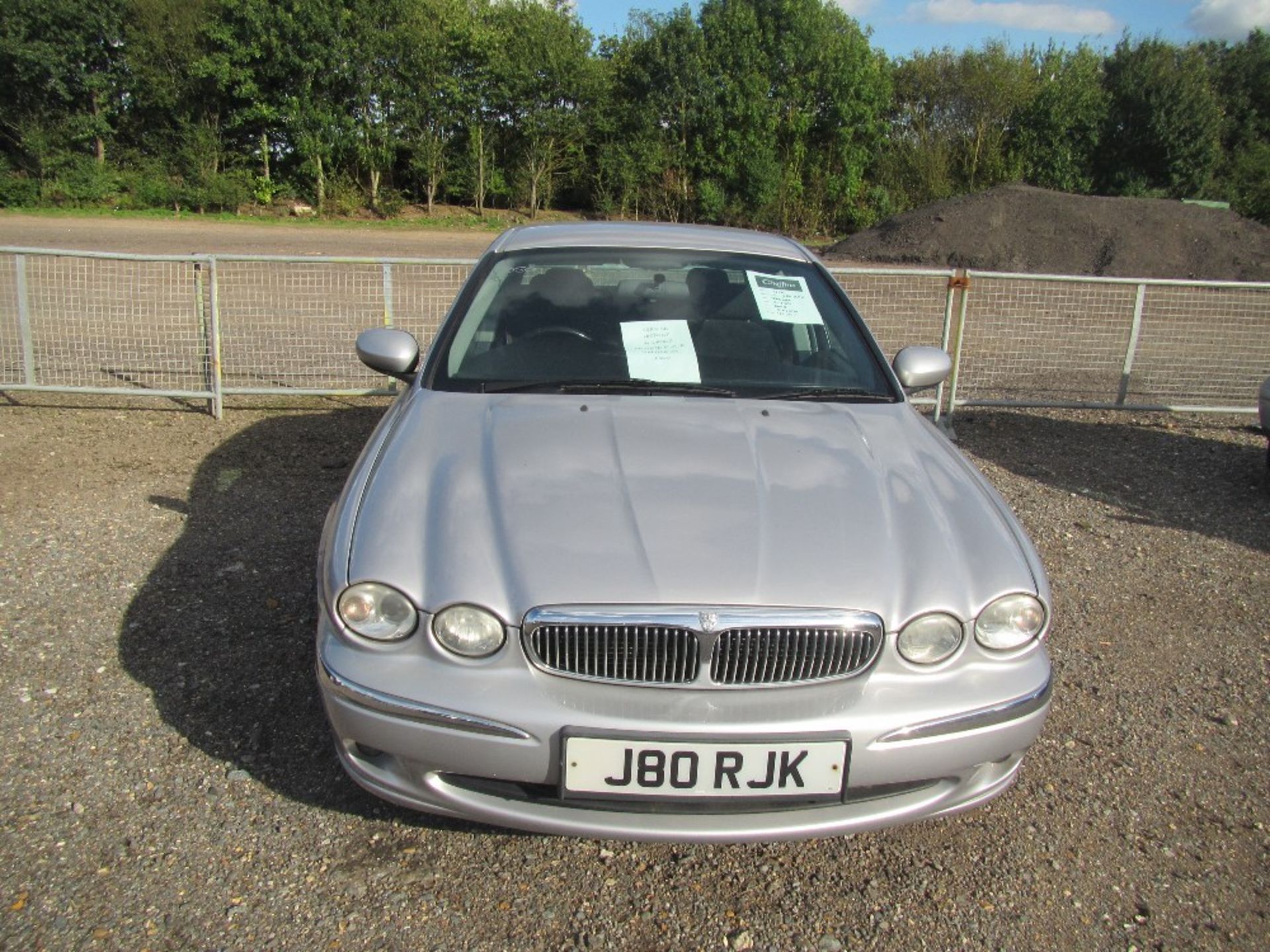 2003 Jaguar X Type 2.1 Petrol. Reg. Docs. will be supplied. Mileage: 122,041. MOT till 9/6/17 Reg. - Image 2 of 5