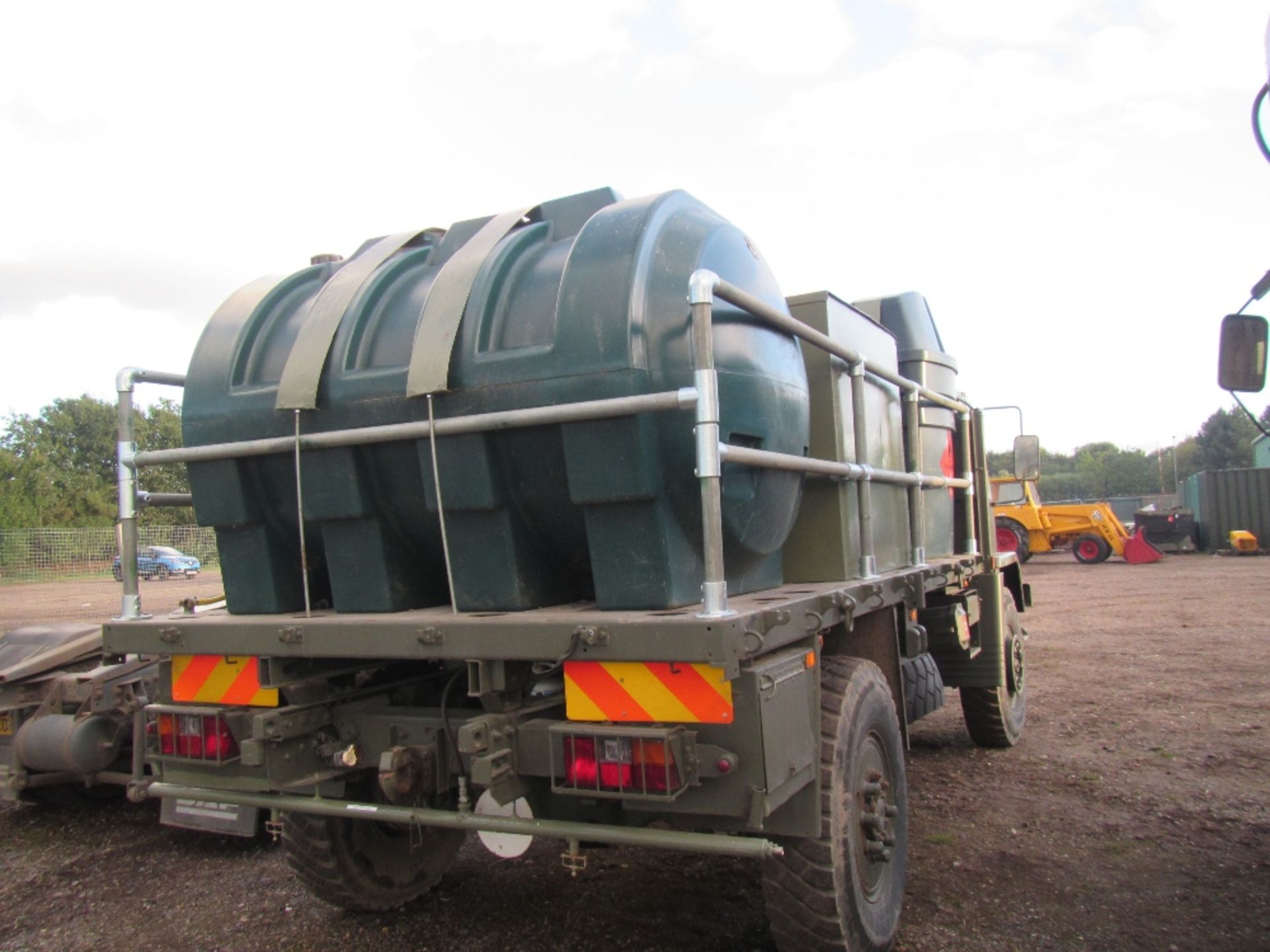 1999 Leyland Daf Water Bowser & Fuel Bowser. Mileage: 23,000km - Image 4 of 8