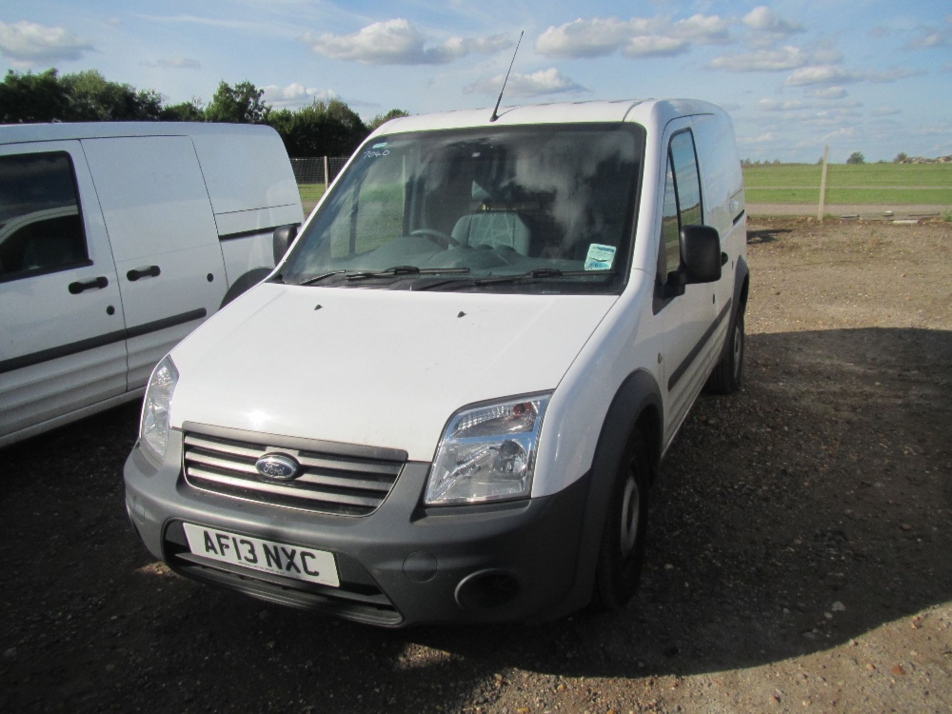 2013 Ford Transit Connect 90 T220 5 Speed Manual Diesel Panel Van Mileage: 38,227 MOT till 10/3/