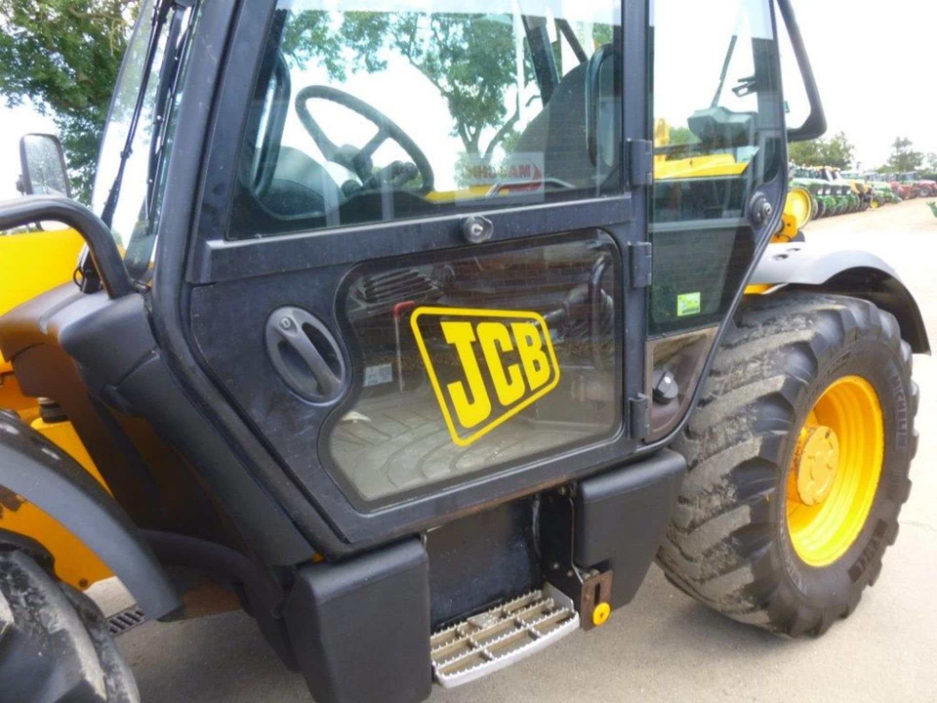 2005 JCB 530/70 Turbo Telehandler, Joystick, Air Con, Front Service Pallet Tines - Image 5 of 17