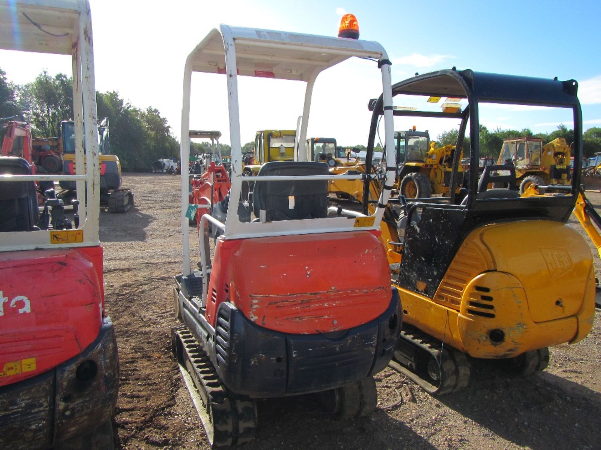 2006 Kubota KX36-3, with 3 Buckets, immobiliser fitted red key will be supplied 3665 Hrs Ser No - Image 4 of 4