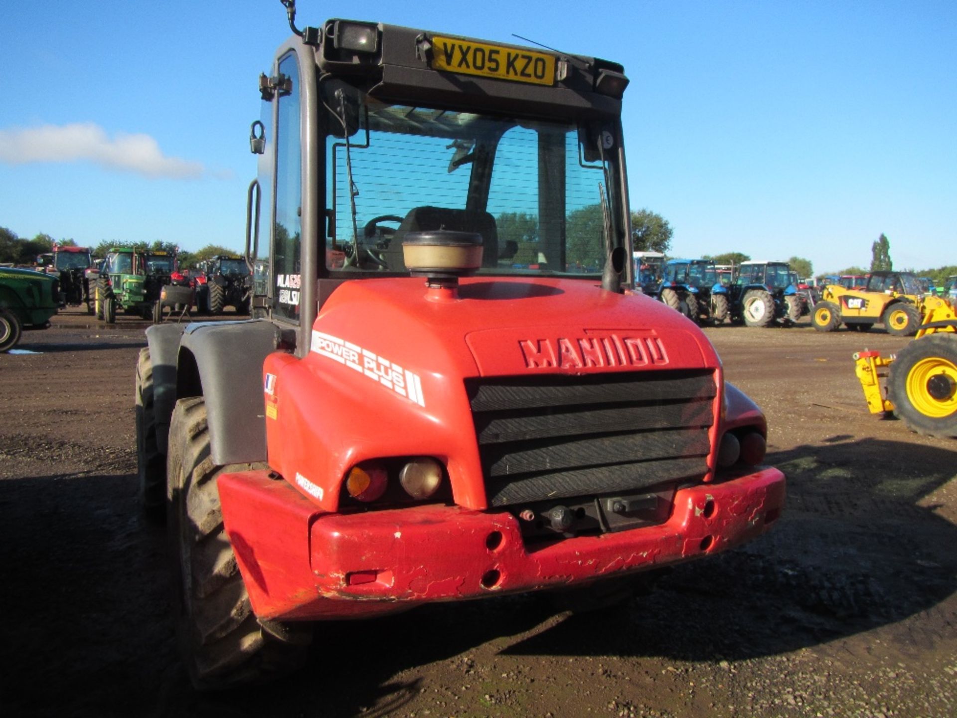 2005 Manitou MLA628 Maniscopic Pivot Steer Telehandler. Registration Documents will be supplied. - Image 5 of 5