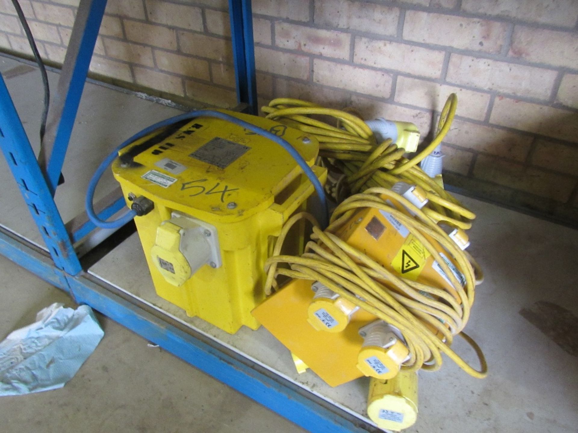 Large 110v Transformer with 3 Extension Leads