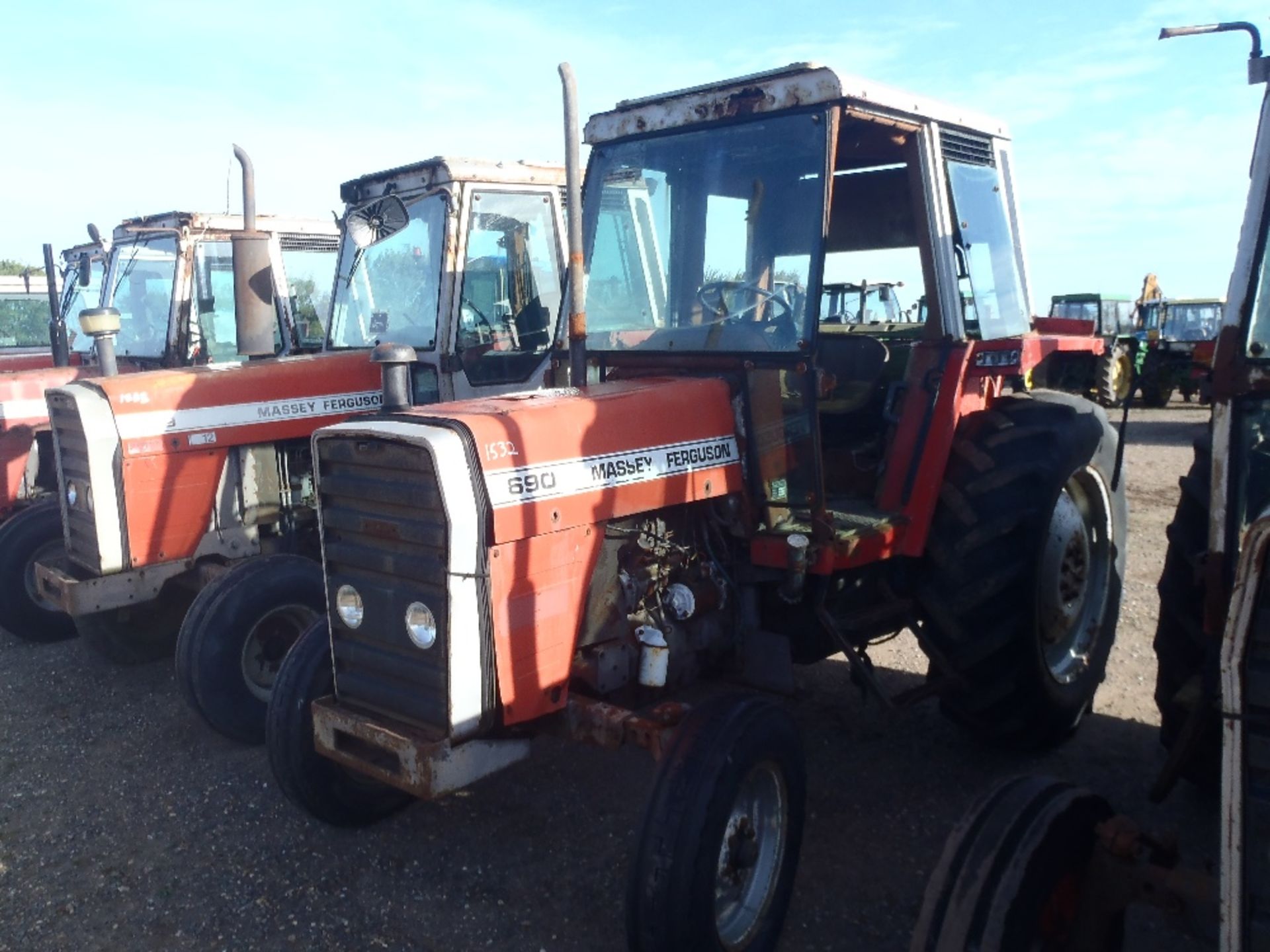 Massey Ferguson 690 Tractor Ser. No. K228032